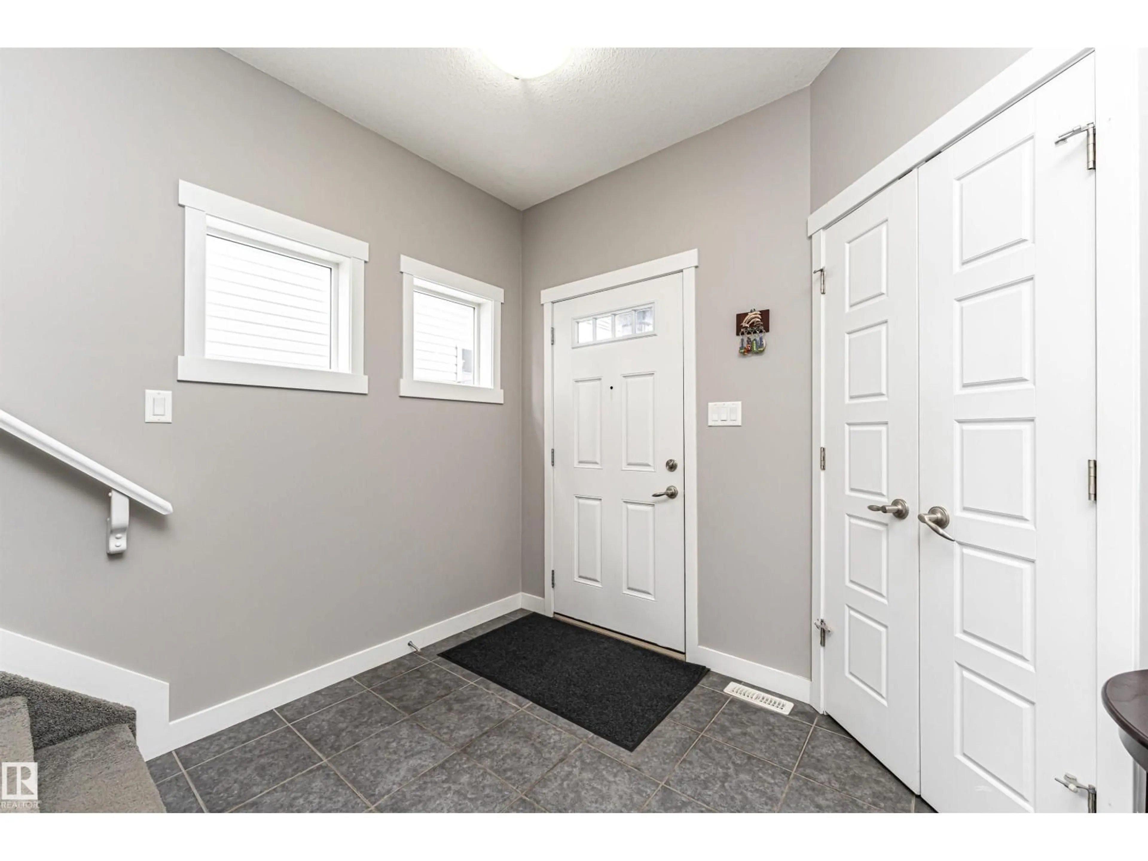 Indoor entryway for SW - 115 57 ST, Edmonton Alberta T6X0K9