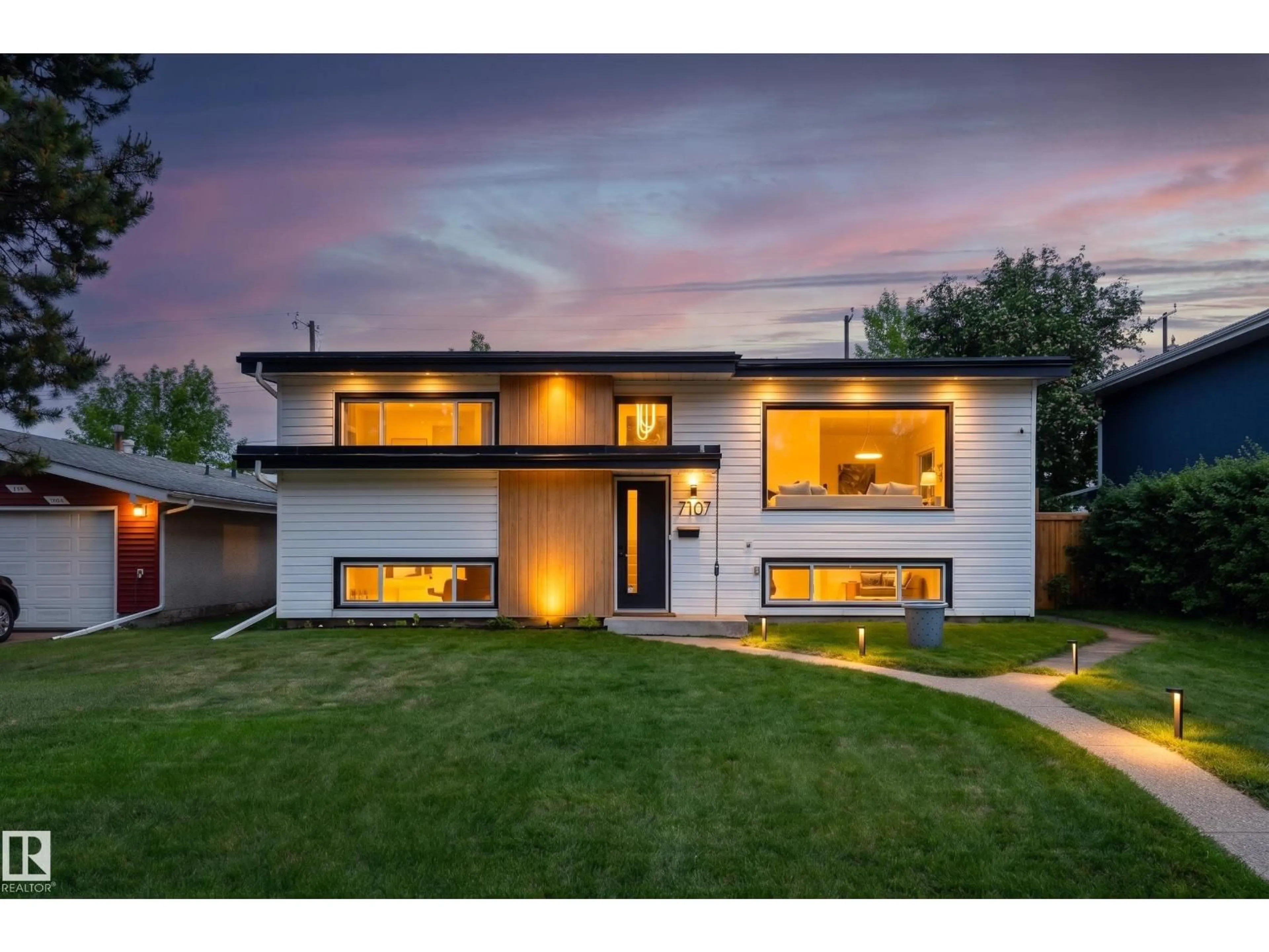 Home with brick exterior material, unknown for 7107 87 AV, Edmonton Alberta T6B0L6