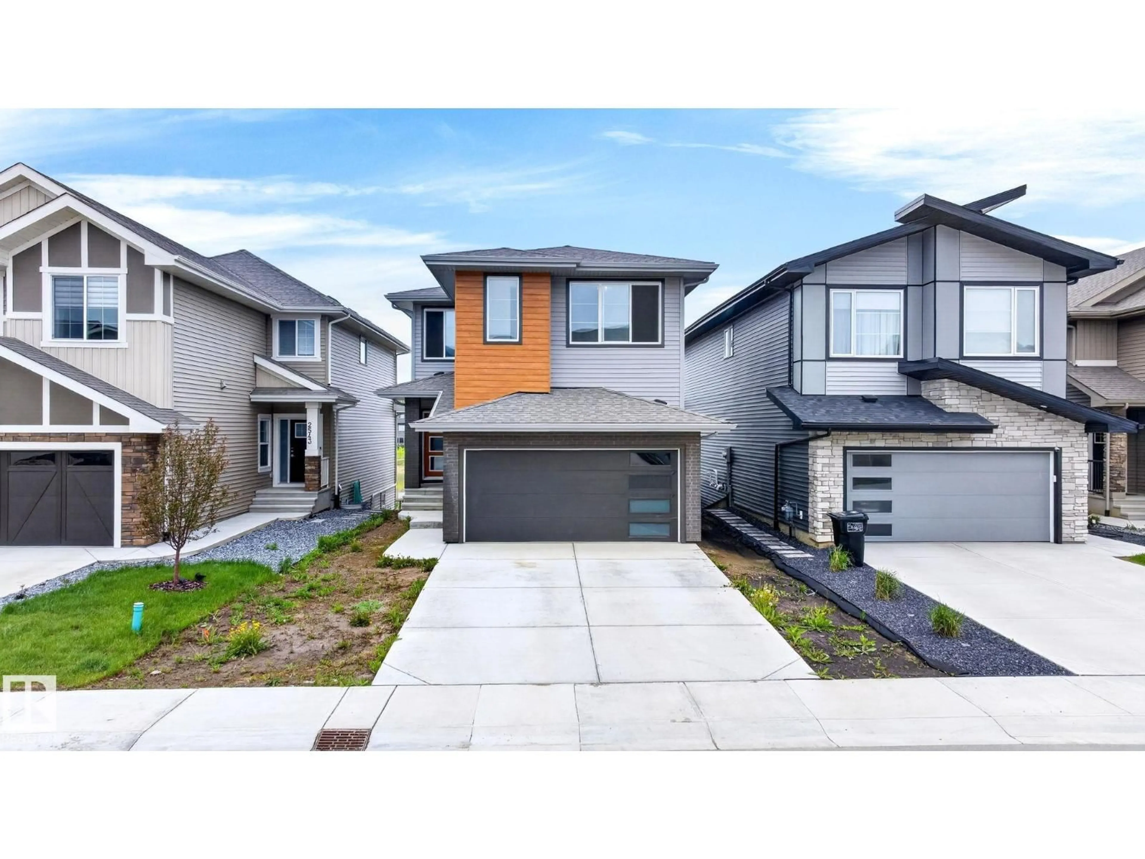 A pic from outside/outdoor area/front of a property/back of a property/a pic from drone, street for NW - 2539 208 ST, Edmonton Alberta T6M1P4