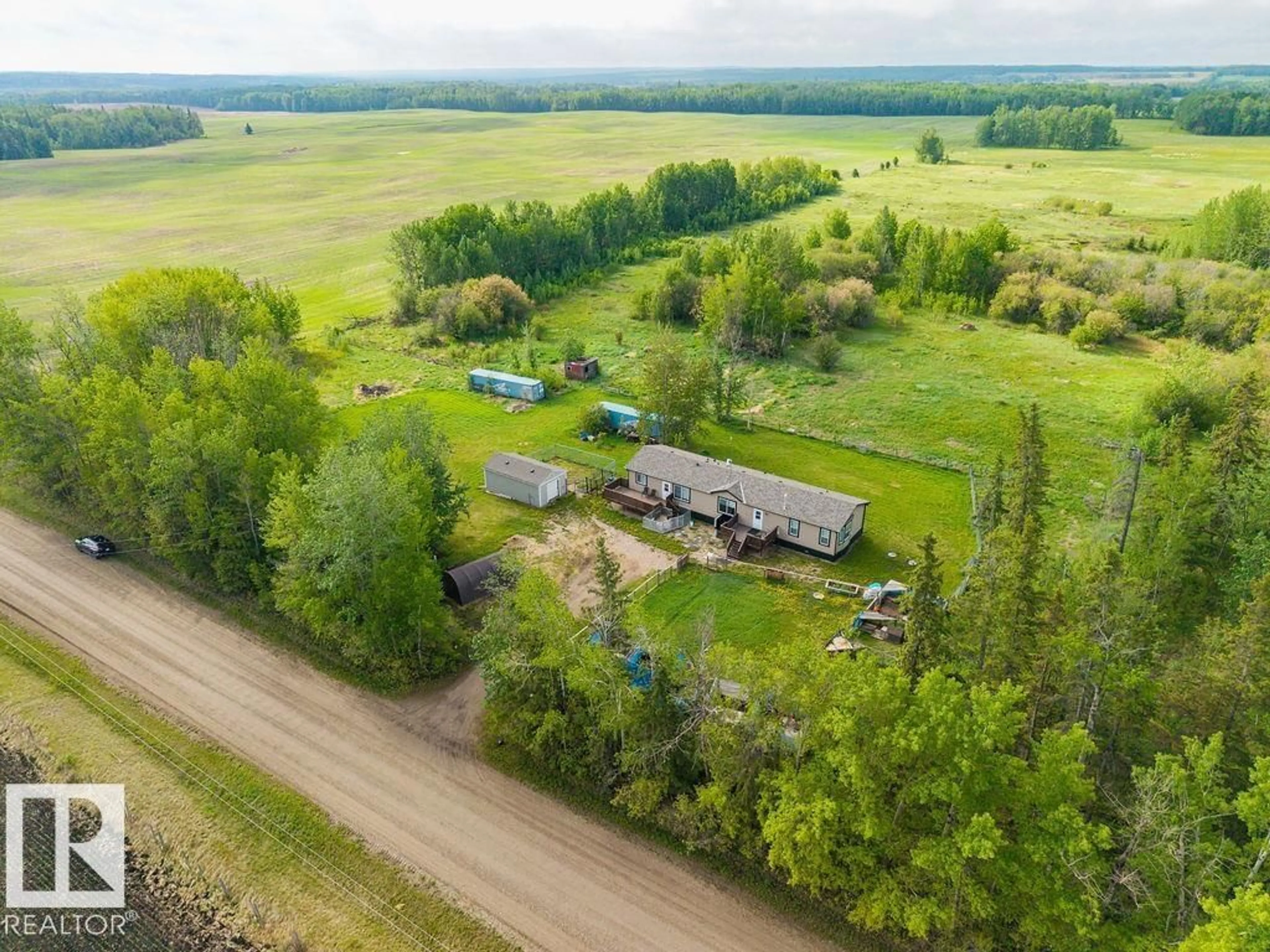 A pic from outside/outdoor area/front of a property/back of a property/a pic from drone, unknown for 2017 TWP RD 554, Rural Lac Ste. Anne County Alberta T0E1V0