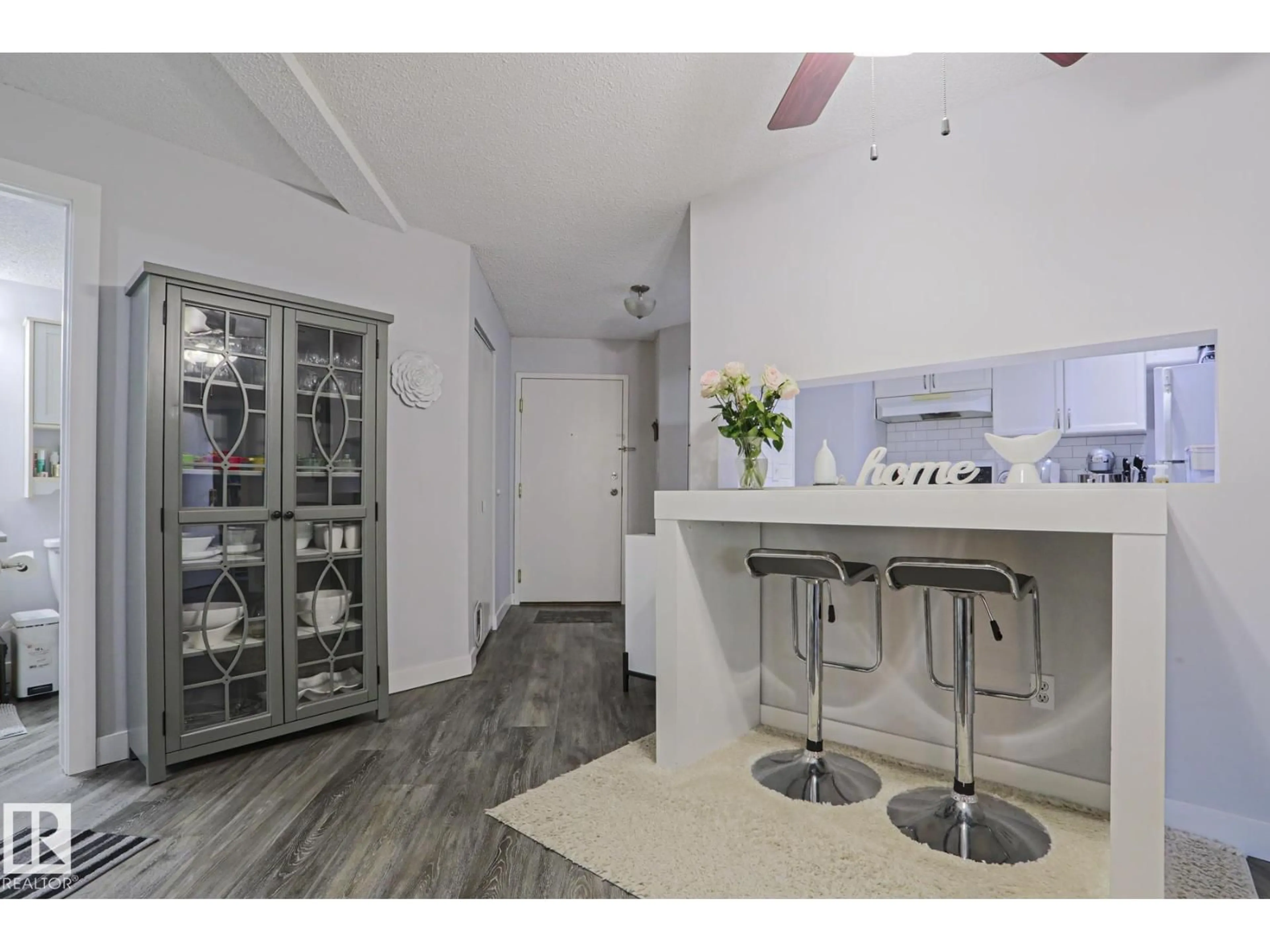 Unknown for 233 2520 50 ST NW, Edmonton Alberta T6L7A6