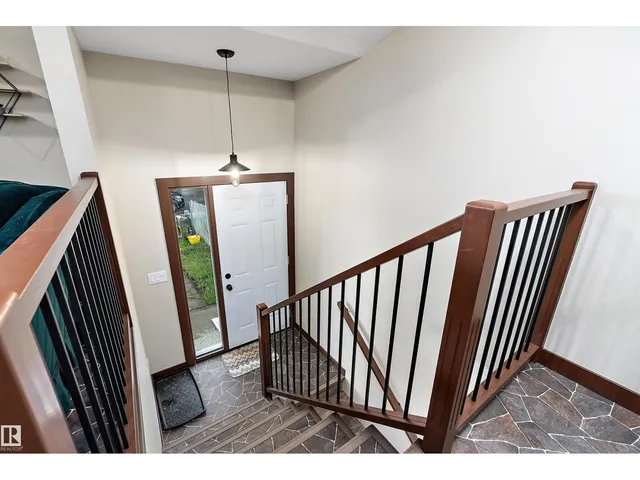 5210 55 AV, Wetaskiwin 2