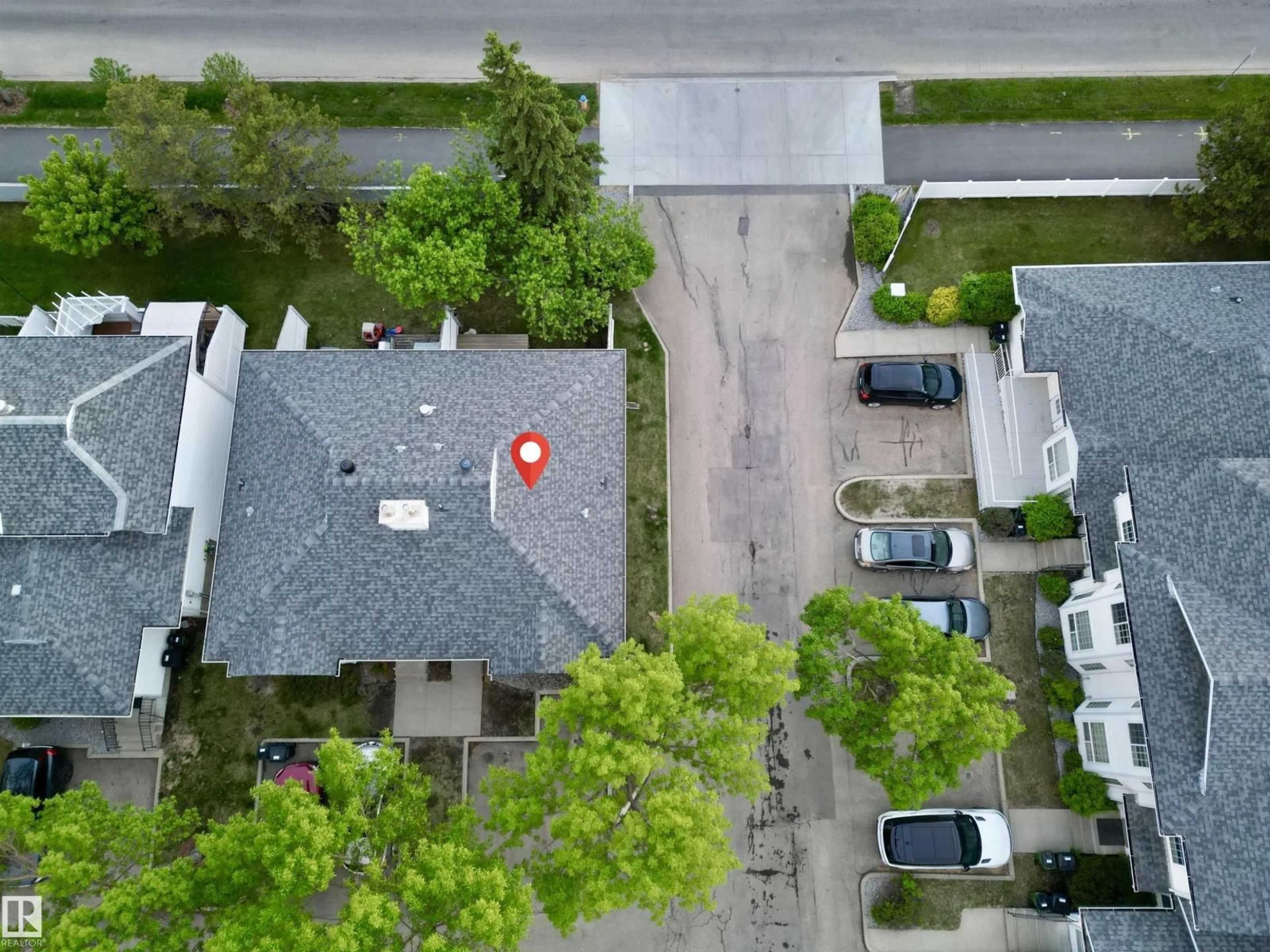 A pic from outside/outdoor area/front of a property/back of a property/a pic from drone, street for #2 - 3311 58 ST, Edmonton Alberta T6L6X3