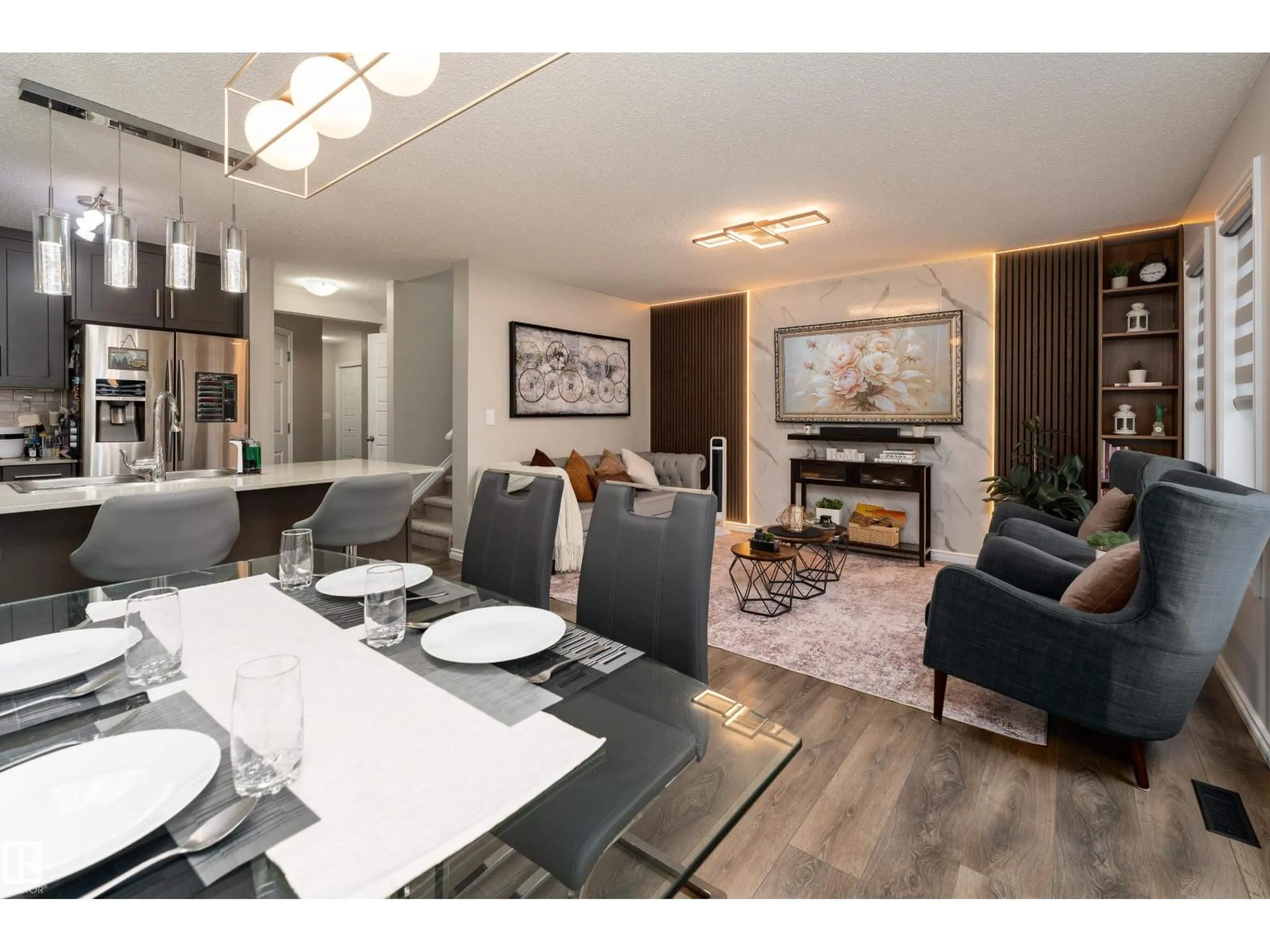 Unknown for 9468 209 ST, Edmonton Alberta T5T7J5
