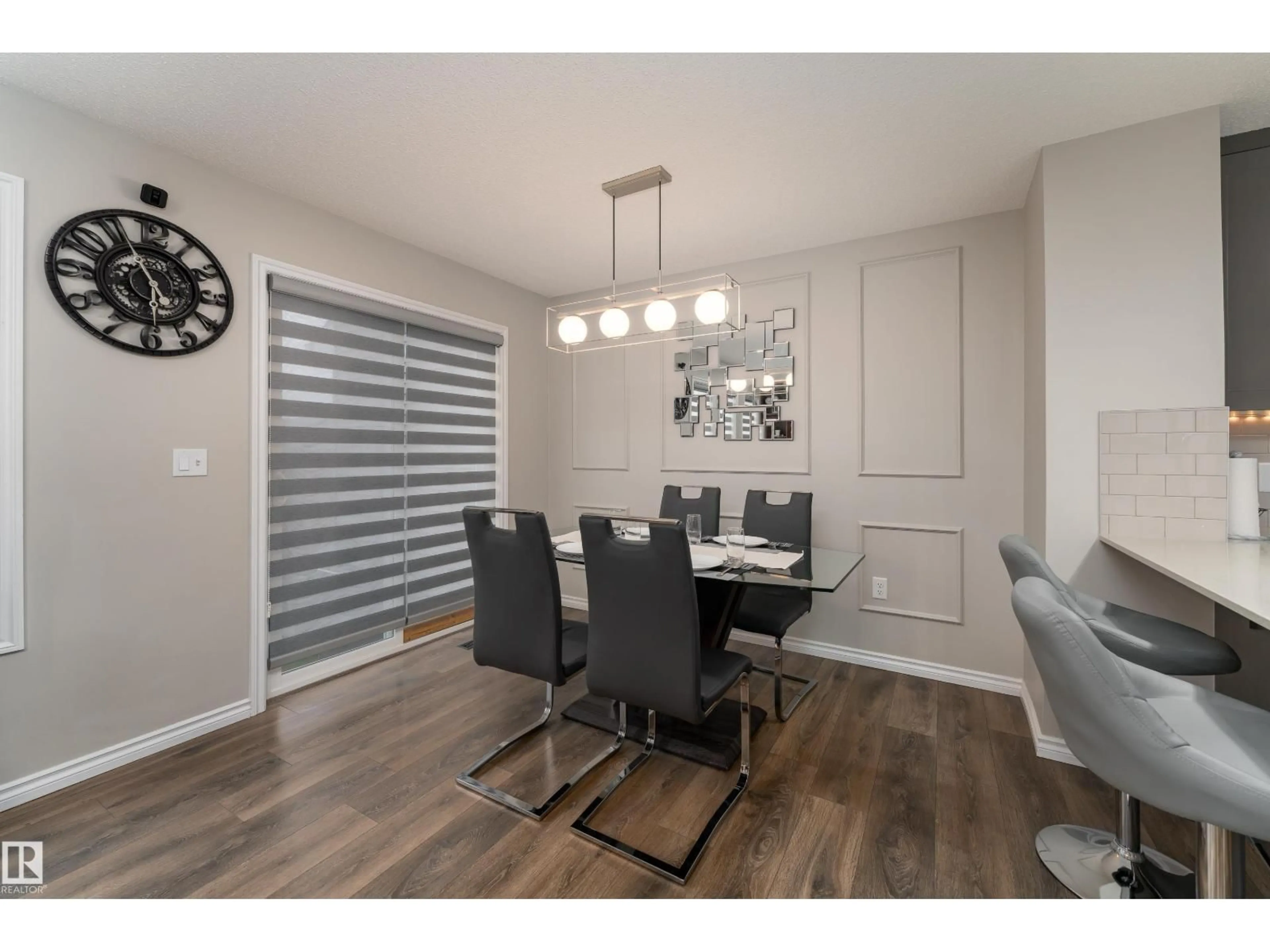 Dining room, wood/laminate floor for 9468 209 ST, Edmonton Alberta T5T7J5