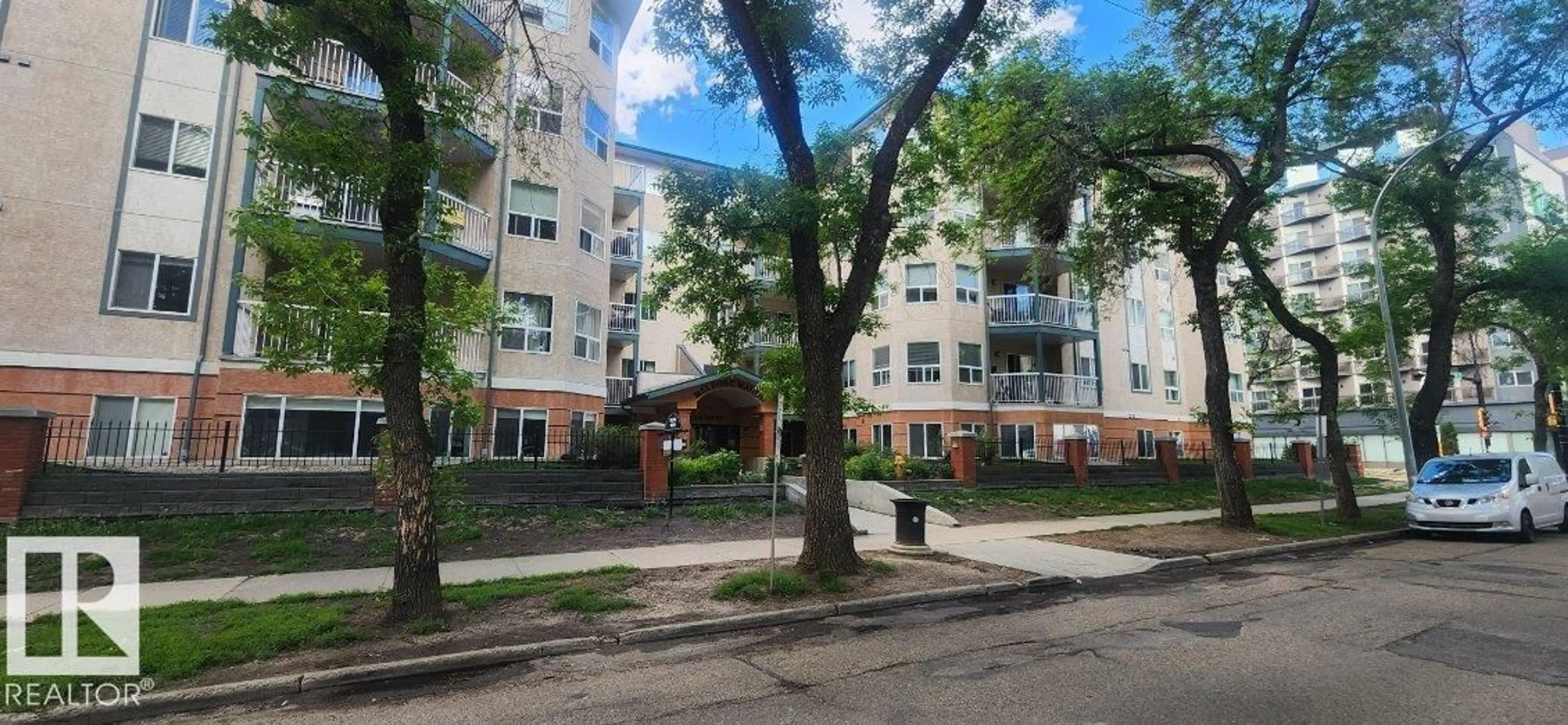 Patio, street for #214 - 9938 104 ST, Edmonton Alberta T5K2X7