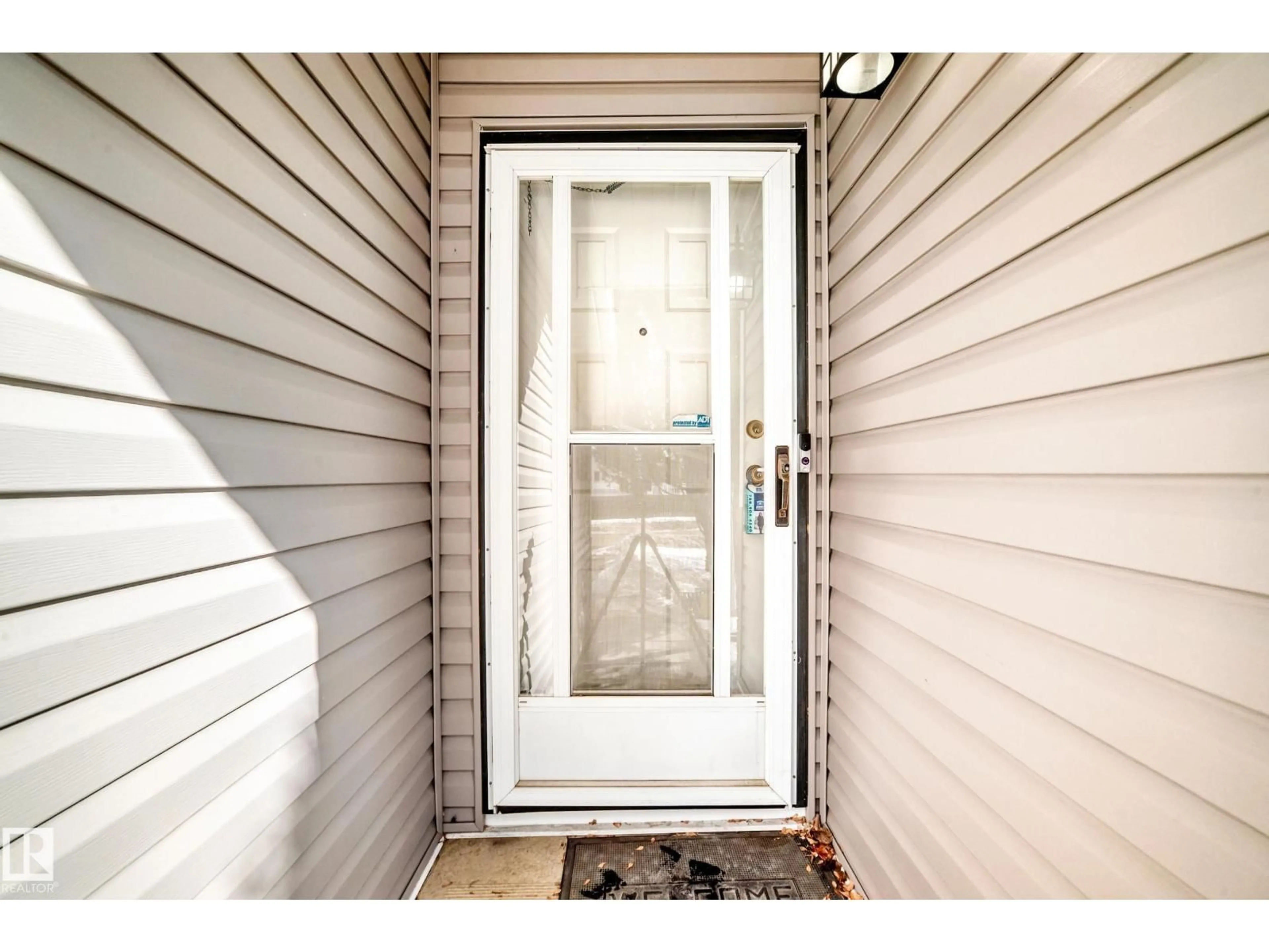 Indoor entryway for NW - 3933 103B ST, Edmonton Alberta T6J2X8