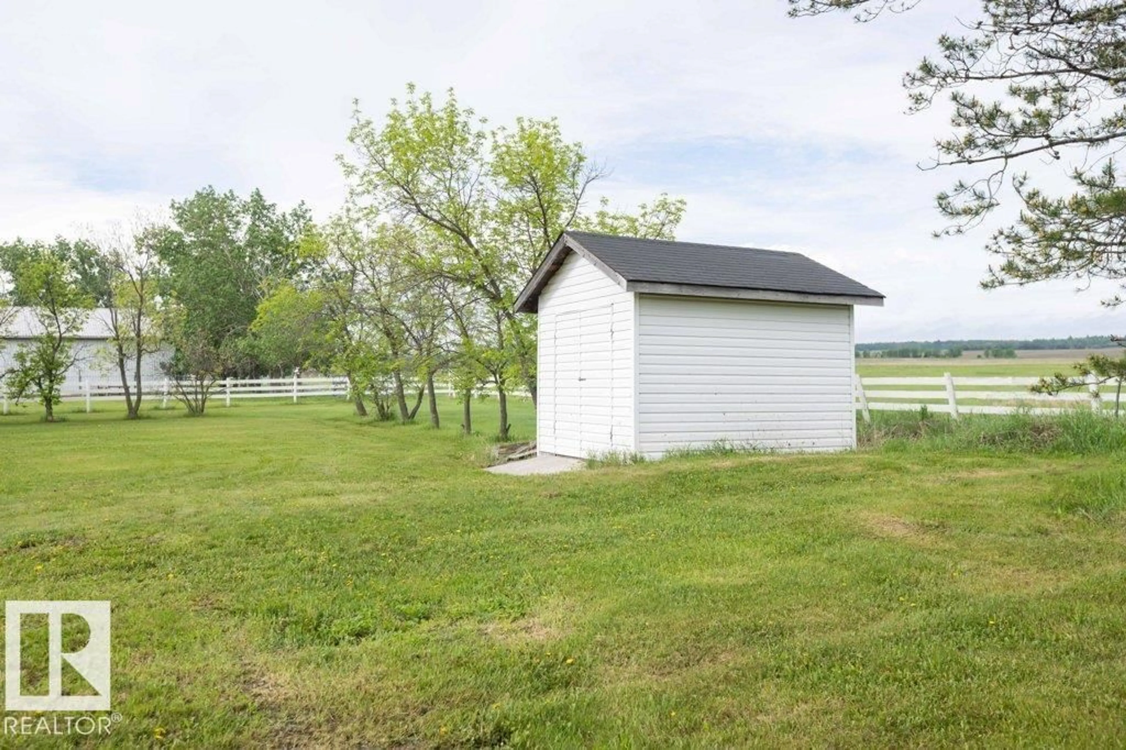 Shed for 57532 RG RD 270, Rural Westlock County Alberta T0G0H0