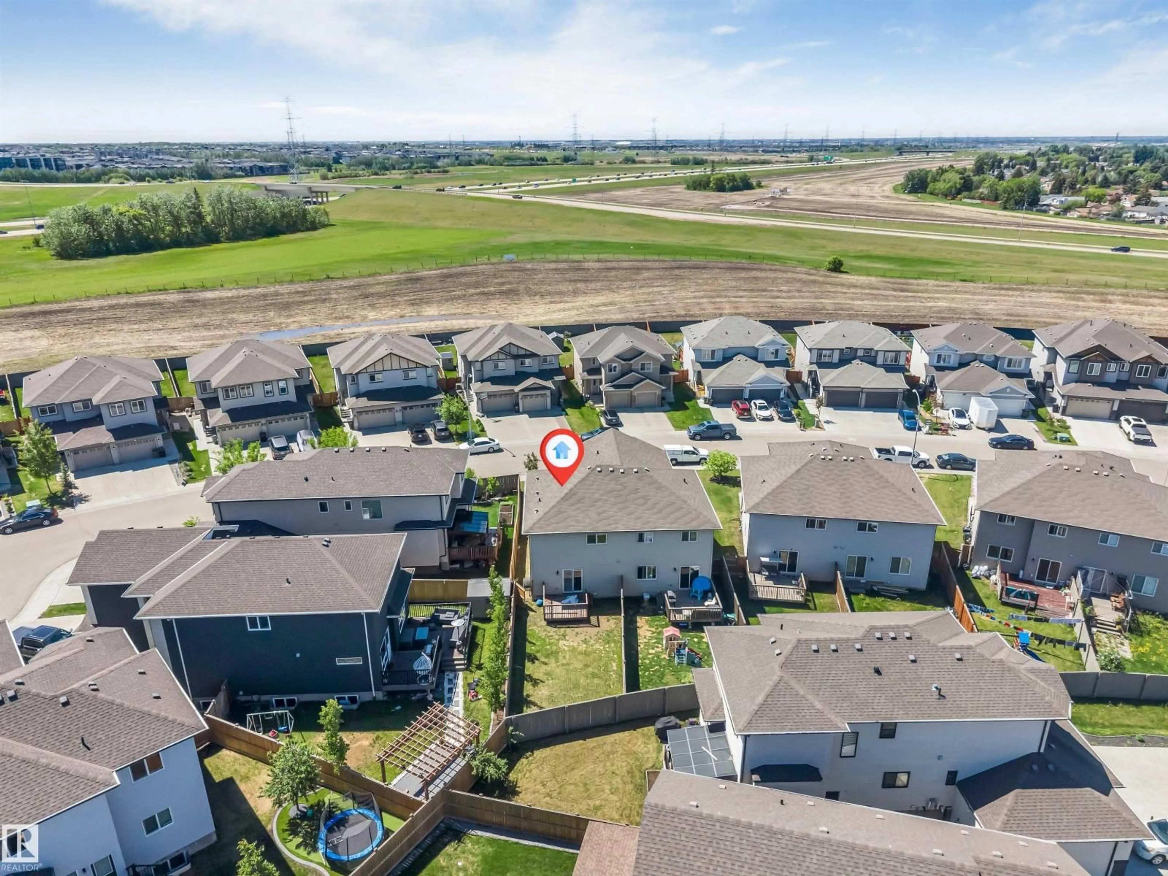 A pic from outside/outdoor area/front of a property/back of a property/a pic from drone, unknown for NW - 1105 33A ST, Edmonton Alberta T6T2C4