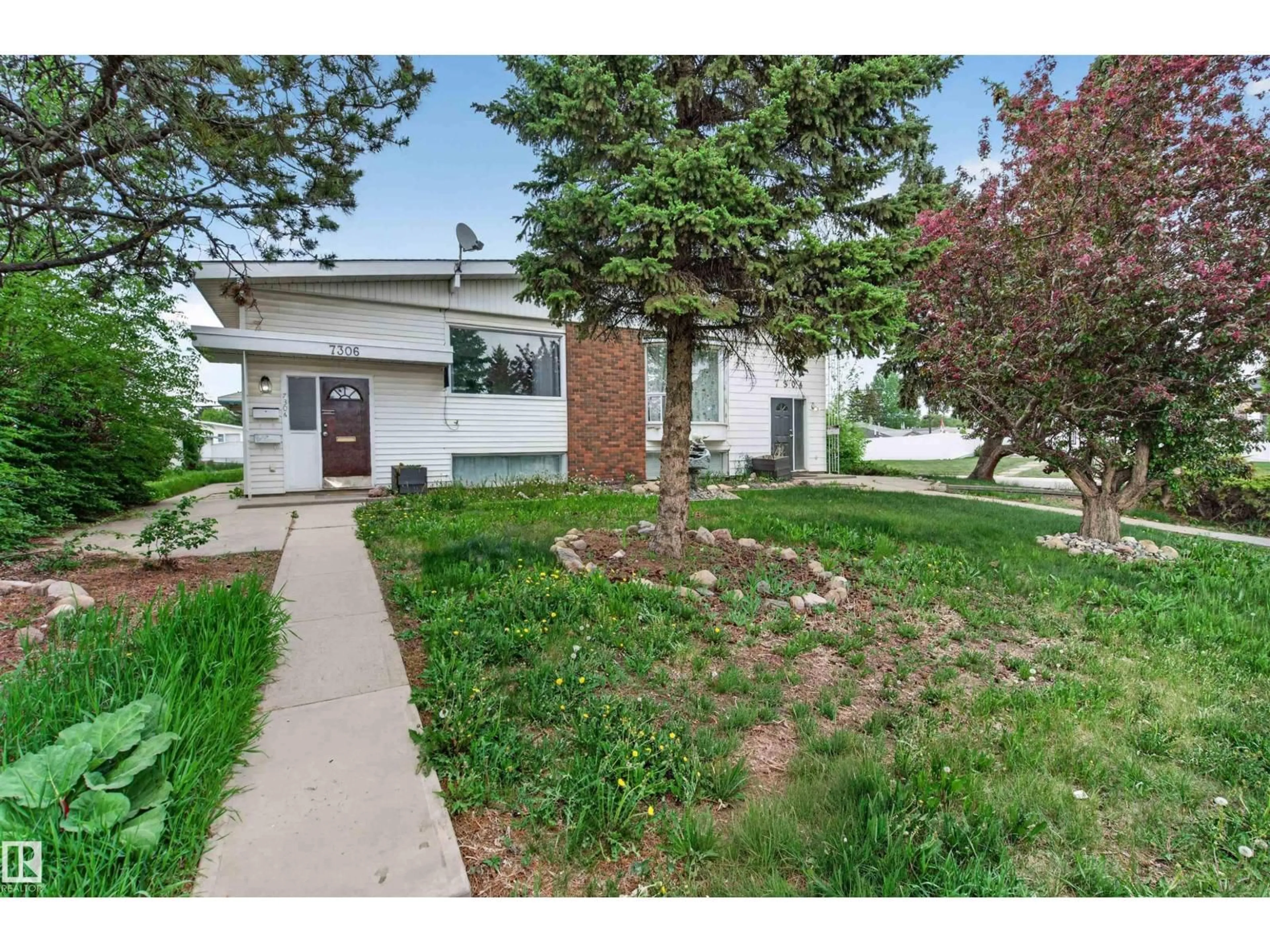Unknown for 7304/7306 78 AV, Edmonton Alberta T6B0C1