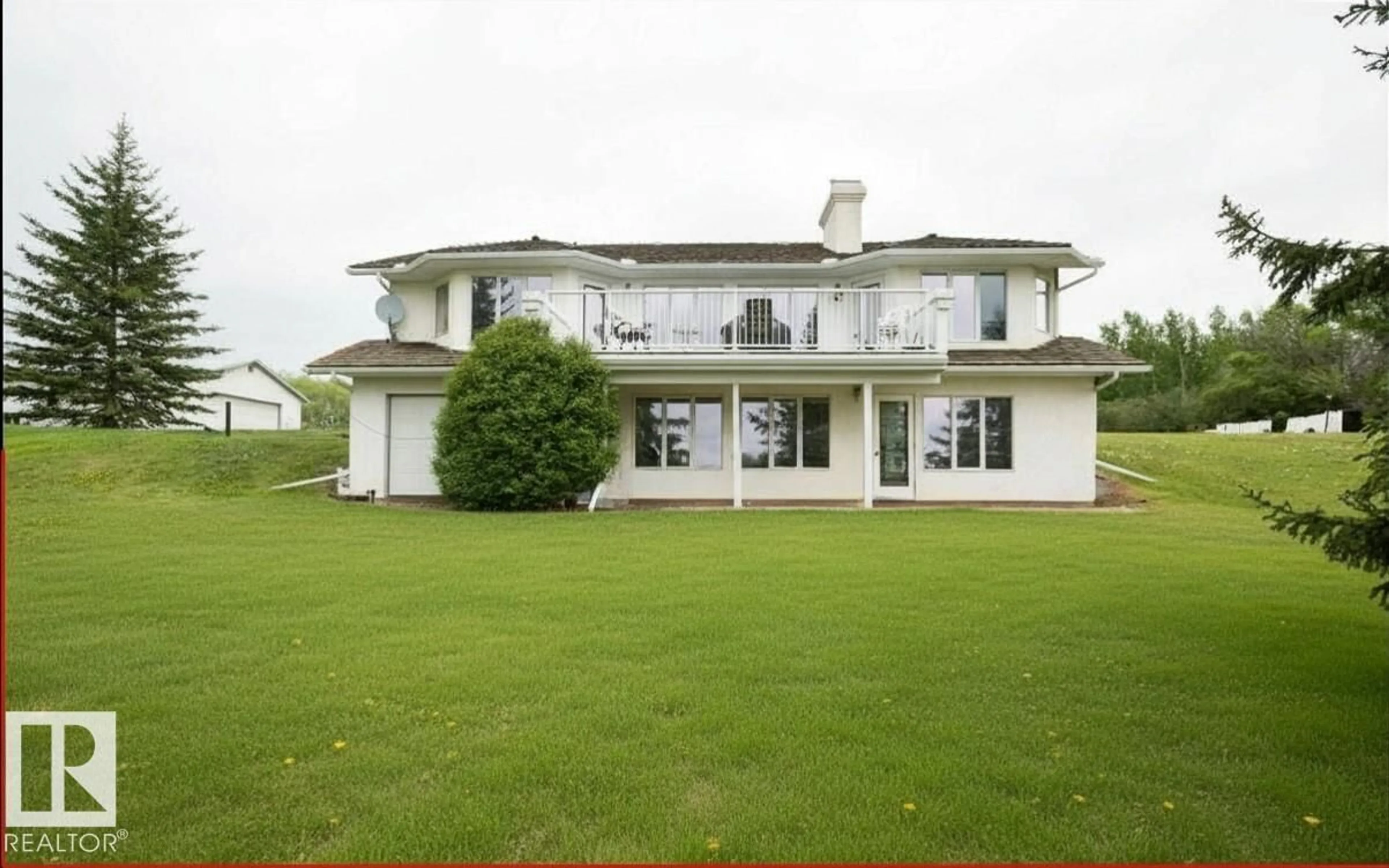 A pic from outside/outdoor area/front of a property/back of a property/a pic from drone, building for 60230 RG RD 271, Rural Westlock County Alberta T7P2P5