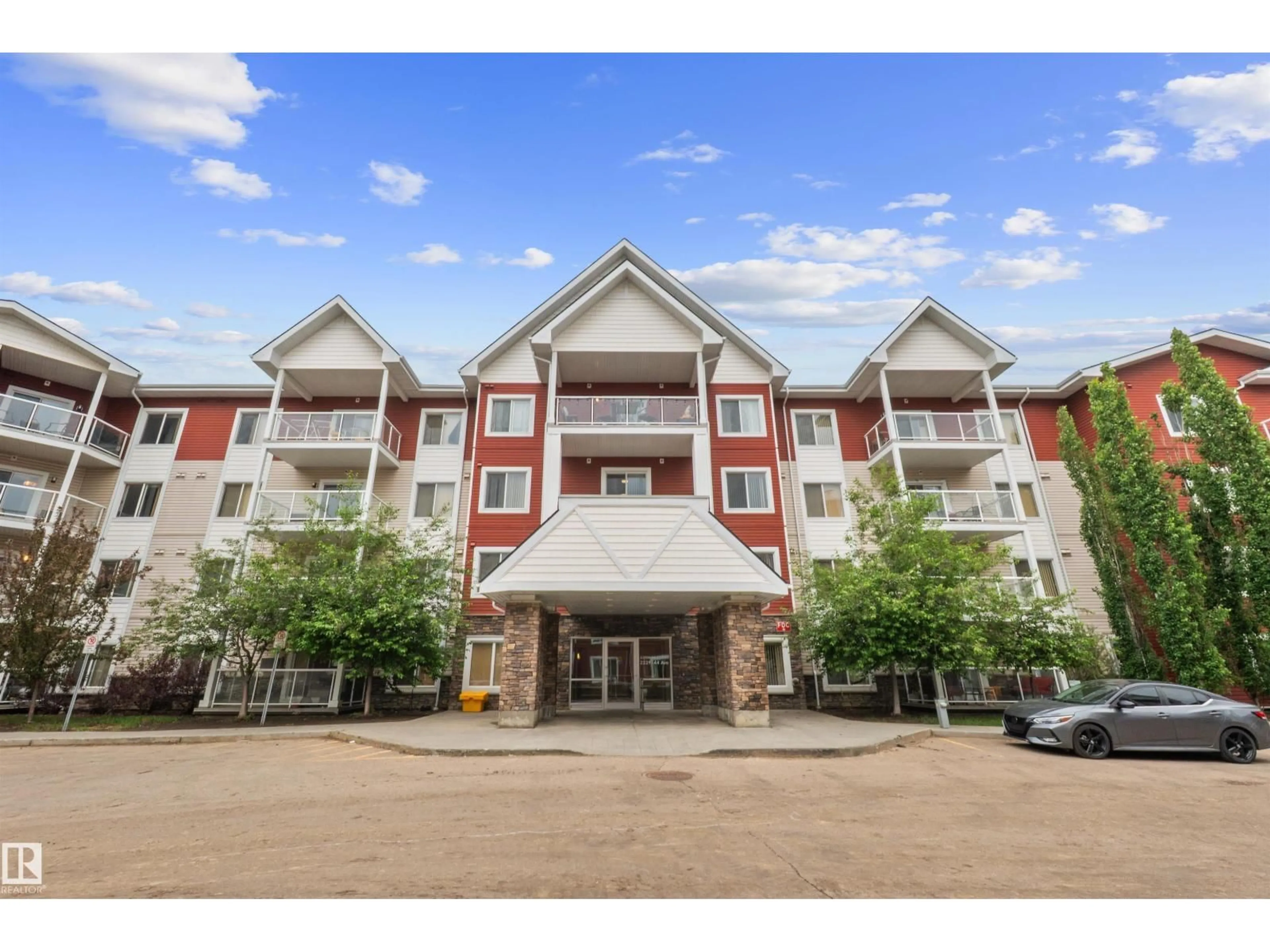Unknown for #210 - 2229 44 AV NW, Edmonton Alberta T6T0W6