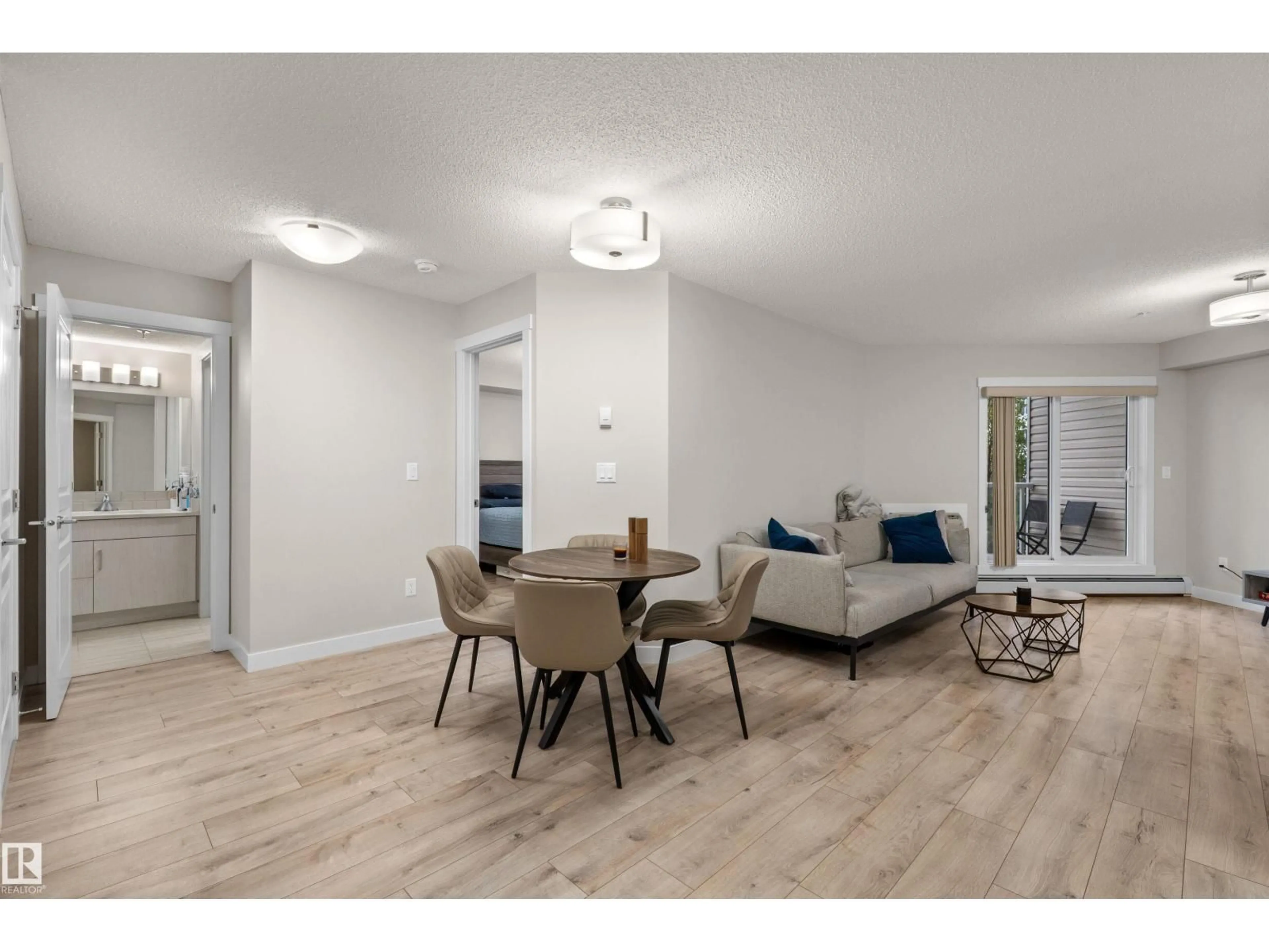 A pic of a room for #210 - 2229 44 AV NW, Edmonton Alberta T6T0W6