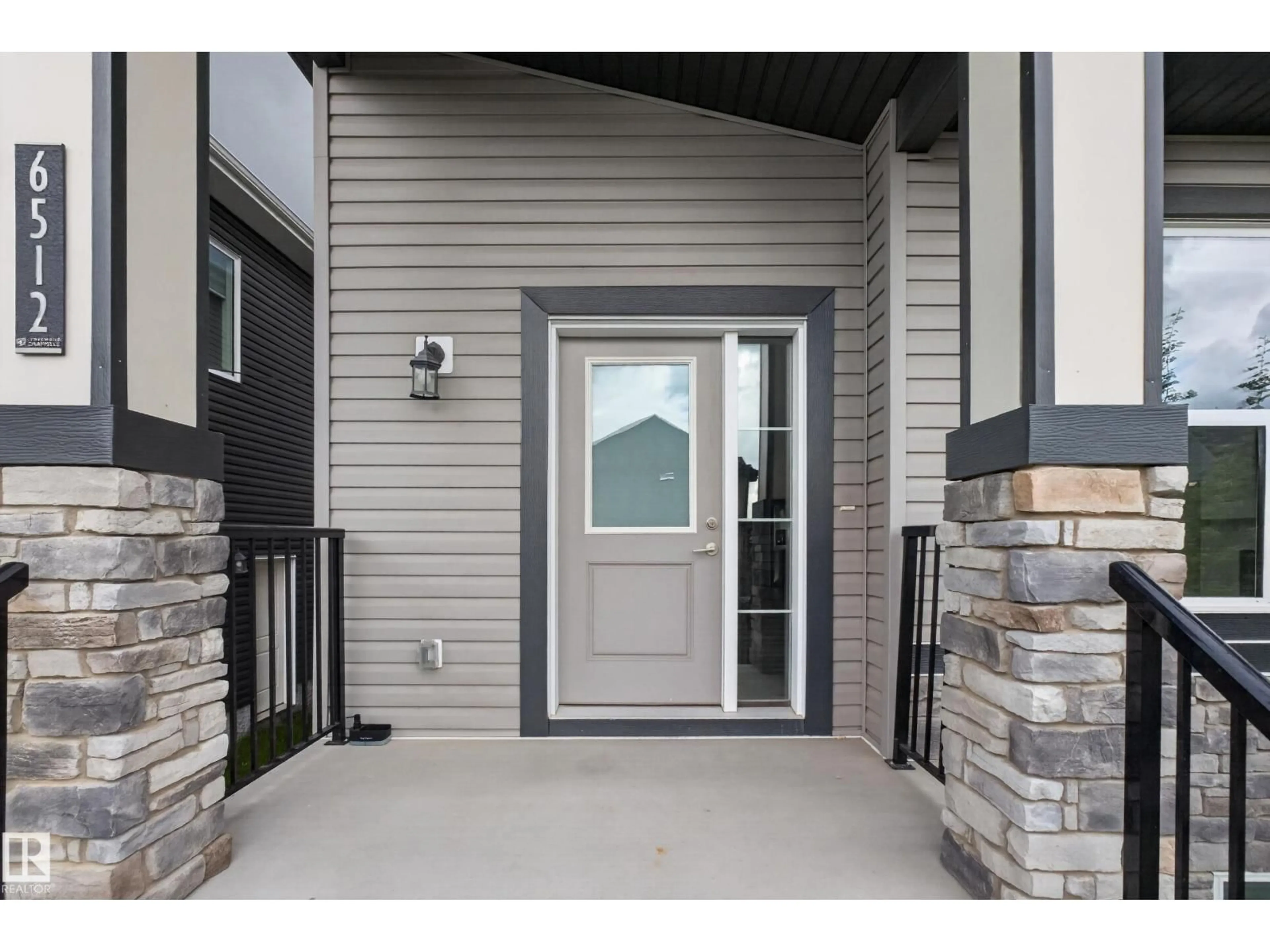 Indoor entryway for SW - 6512 CHAPPELLE VISTA VS, Edmonton Alberta T6W4A3
