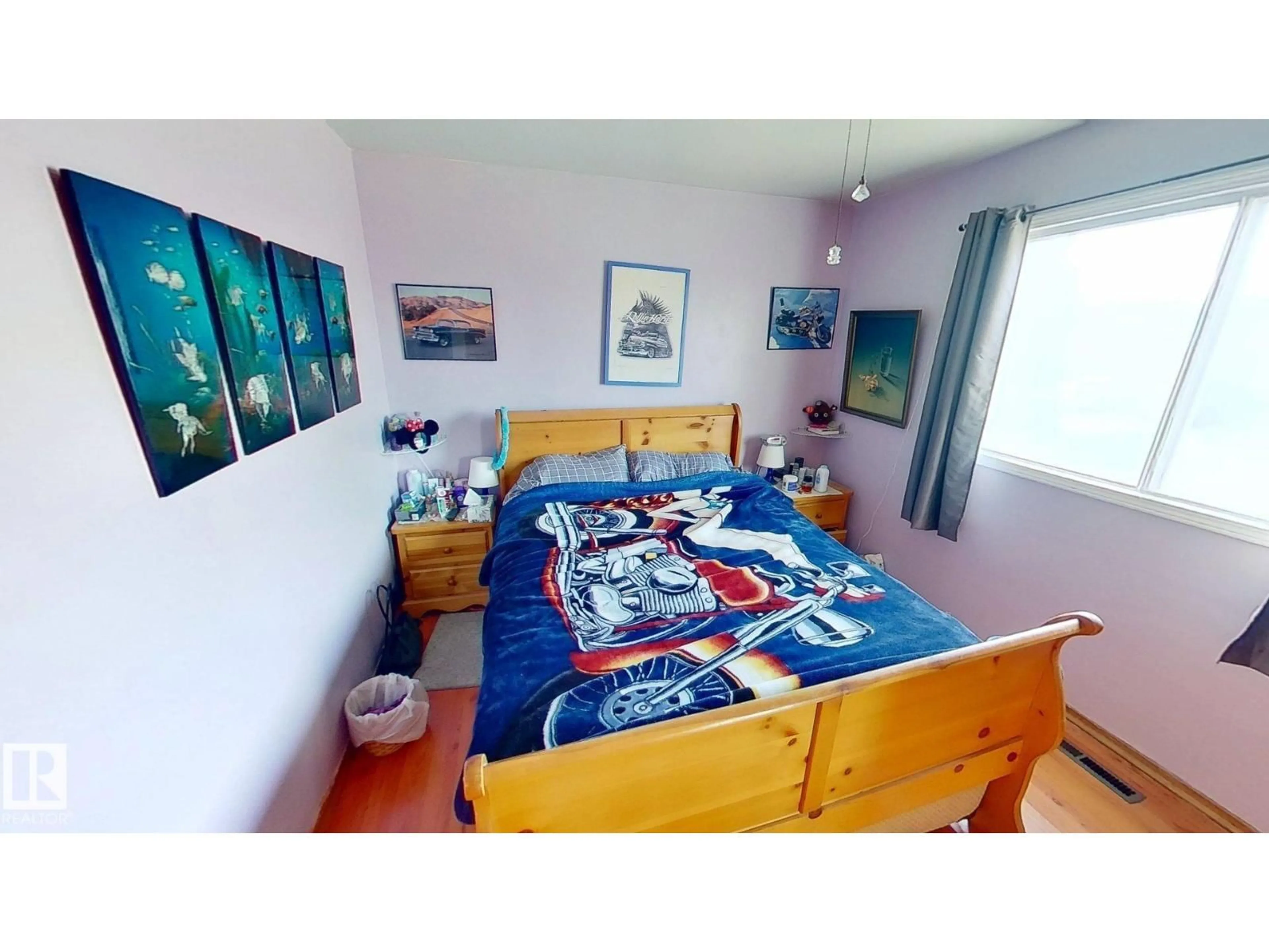 Bedroom with bed, unknown for NW - 7608 125 AV, Edmonton Alberta T5B1E1