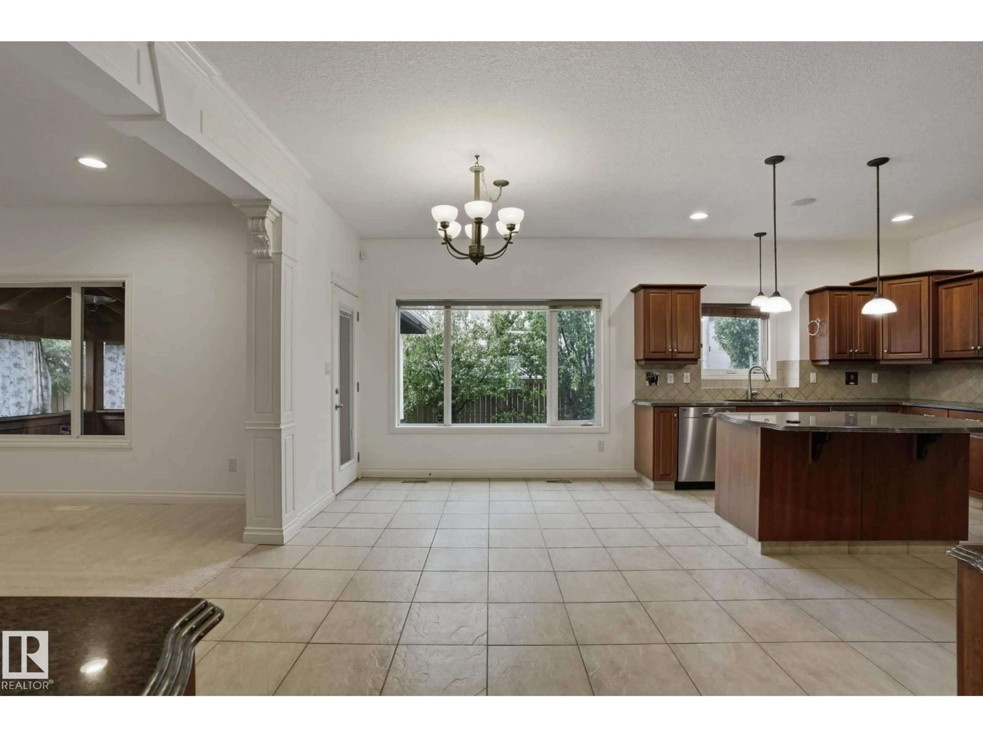 Open concept kitchen, ceramic/tile floor for NW - 926 HOLLINGSWORTH BN, Edmonton Alberta T6R3L3