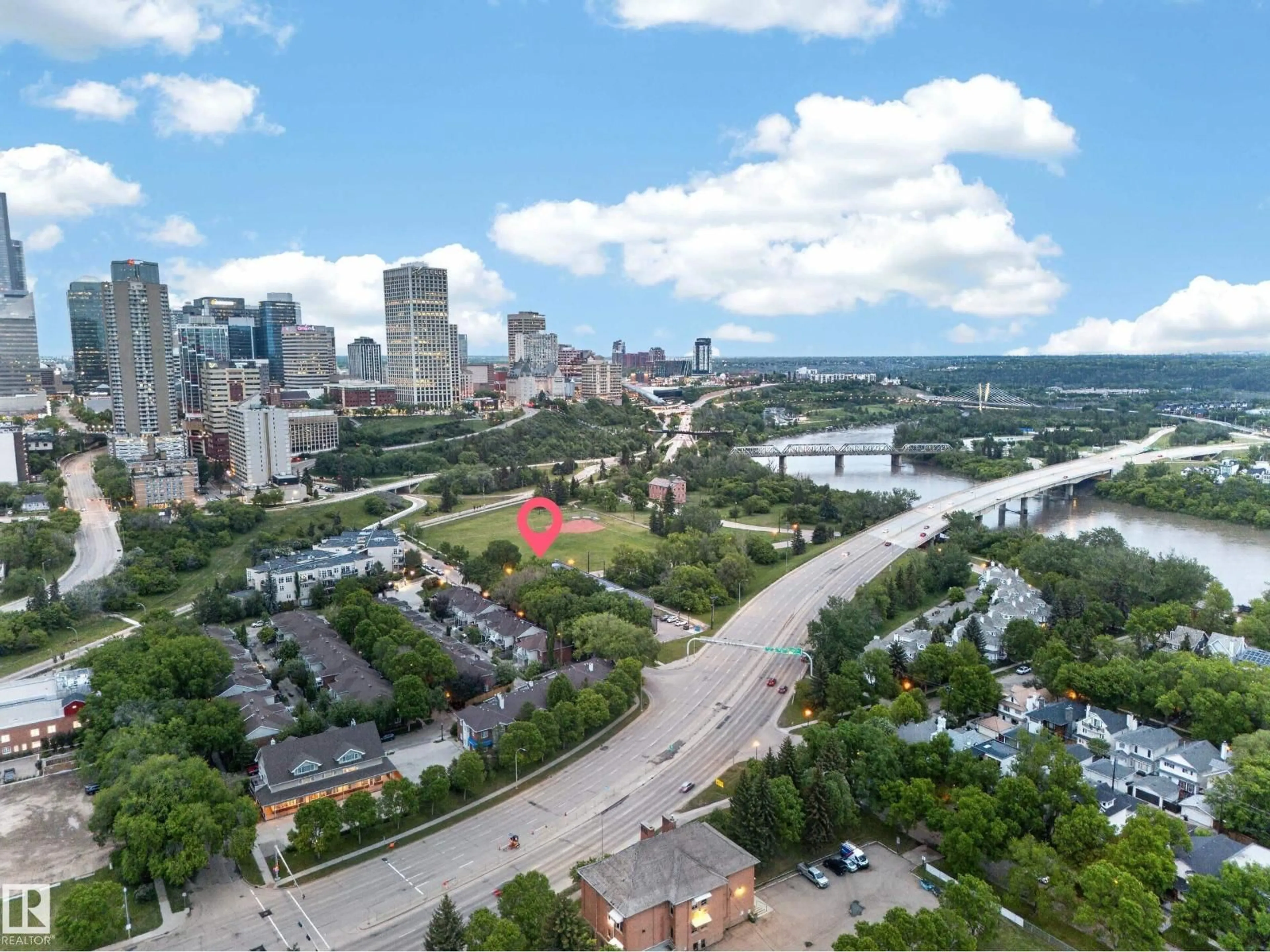 A pic from outside/outdoor area/front of a property/back of a property/a pic from drone, city buildings view from balcony for NW - 9747 101 ST, Edmonton Alberta T5K0W9