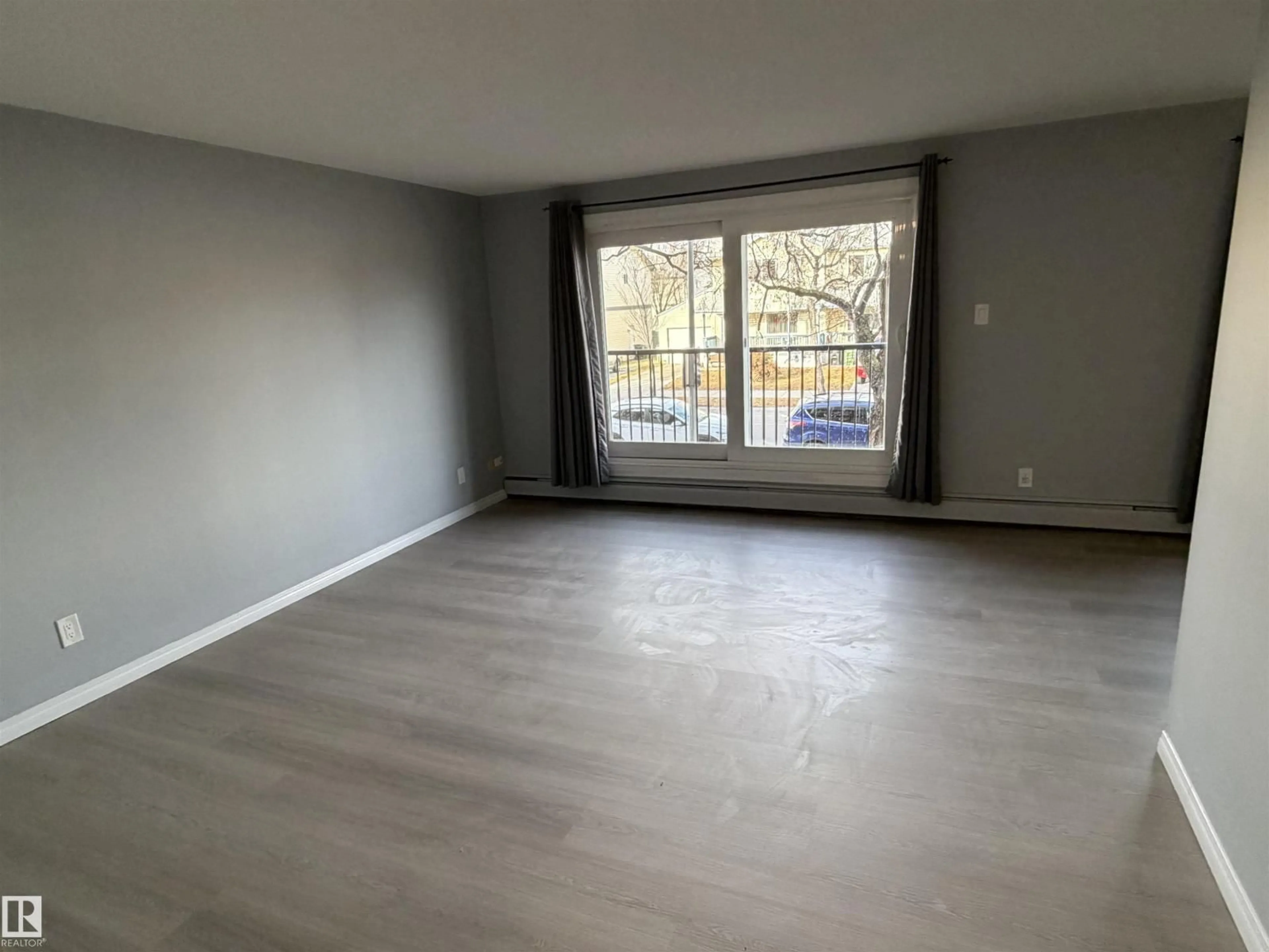 A pic of a room for #202 - 10740 105 ST, Edmonton Alberta T5H2X2