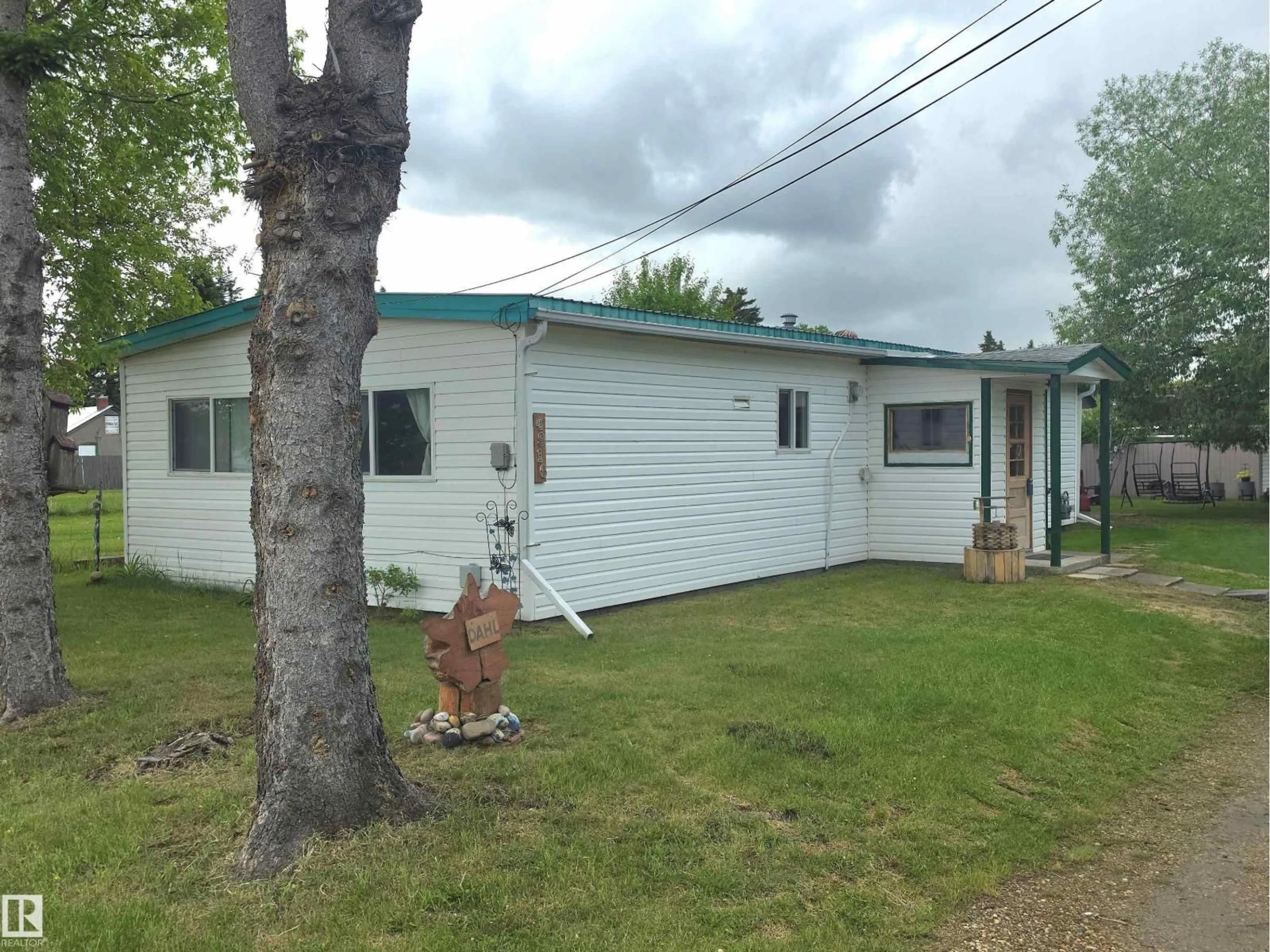 Unknown for 4916 47 ST, Thorsby Alberta T0C2P0
