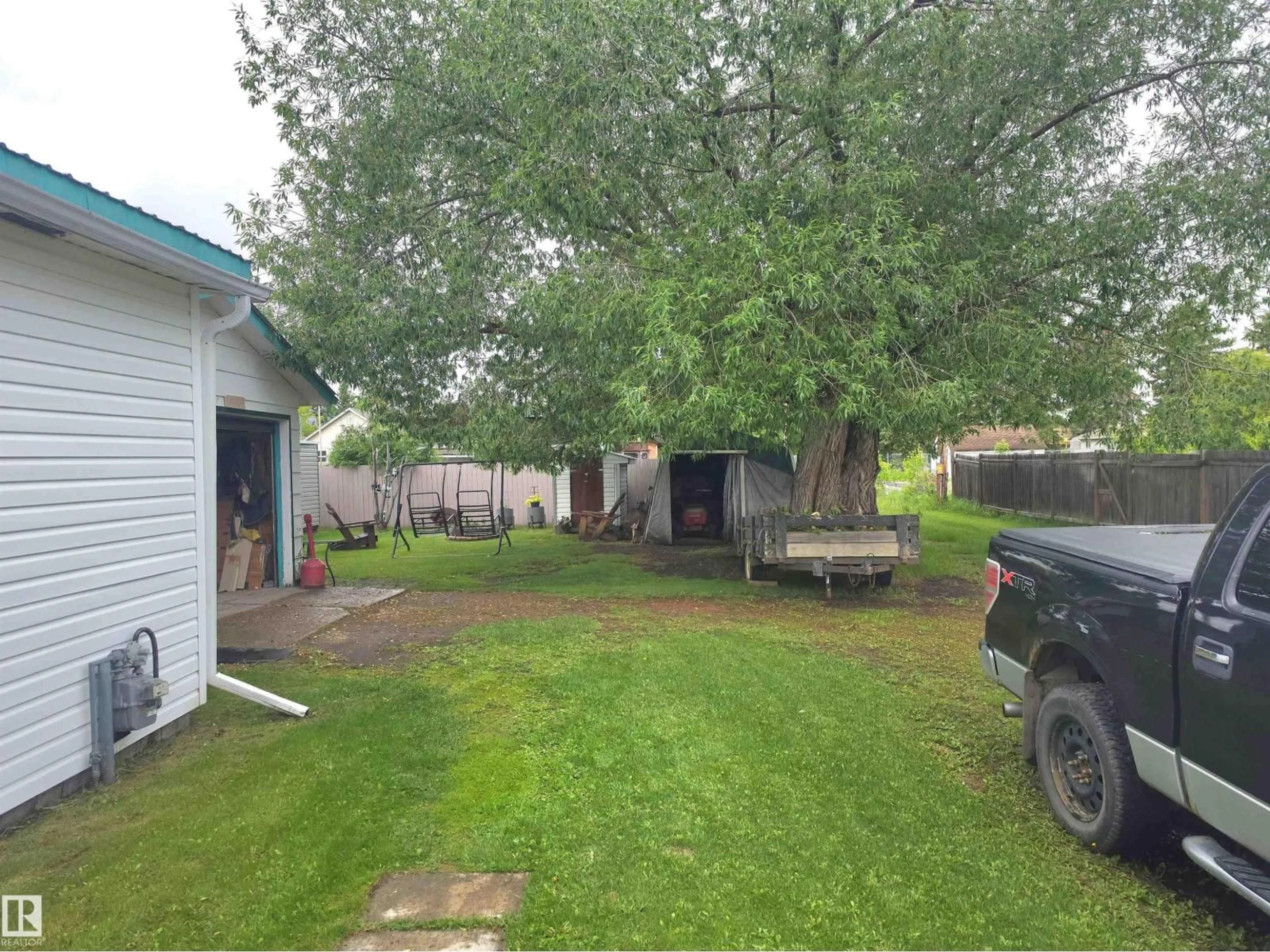 A pic from outside/outdoor area/front of a property/back of a property/a pic from drone, street for 4916 47 ST, Thorsby Alberta T0C2P0