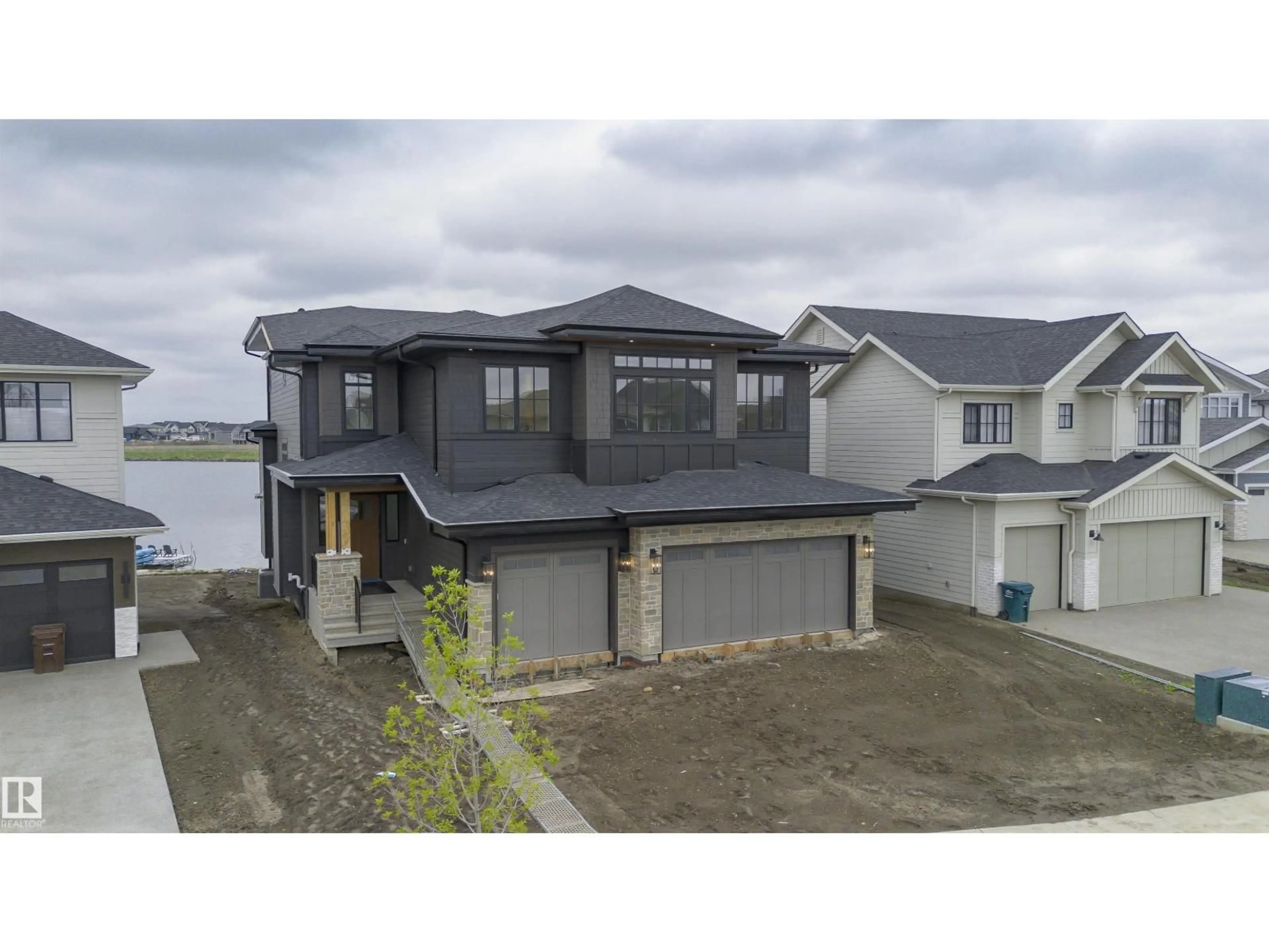 A pic from outside/outdoor area/front of a property/back of a property/a pic from drone, unknown for 12 JARDIN PL, St. Albert Alberta T8N7W7