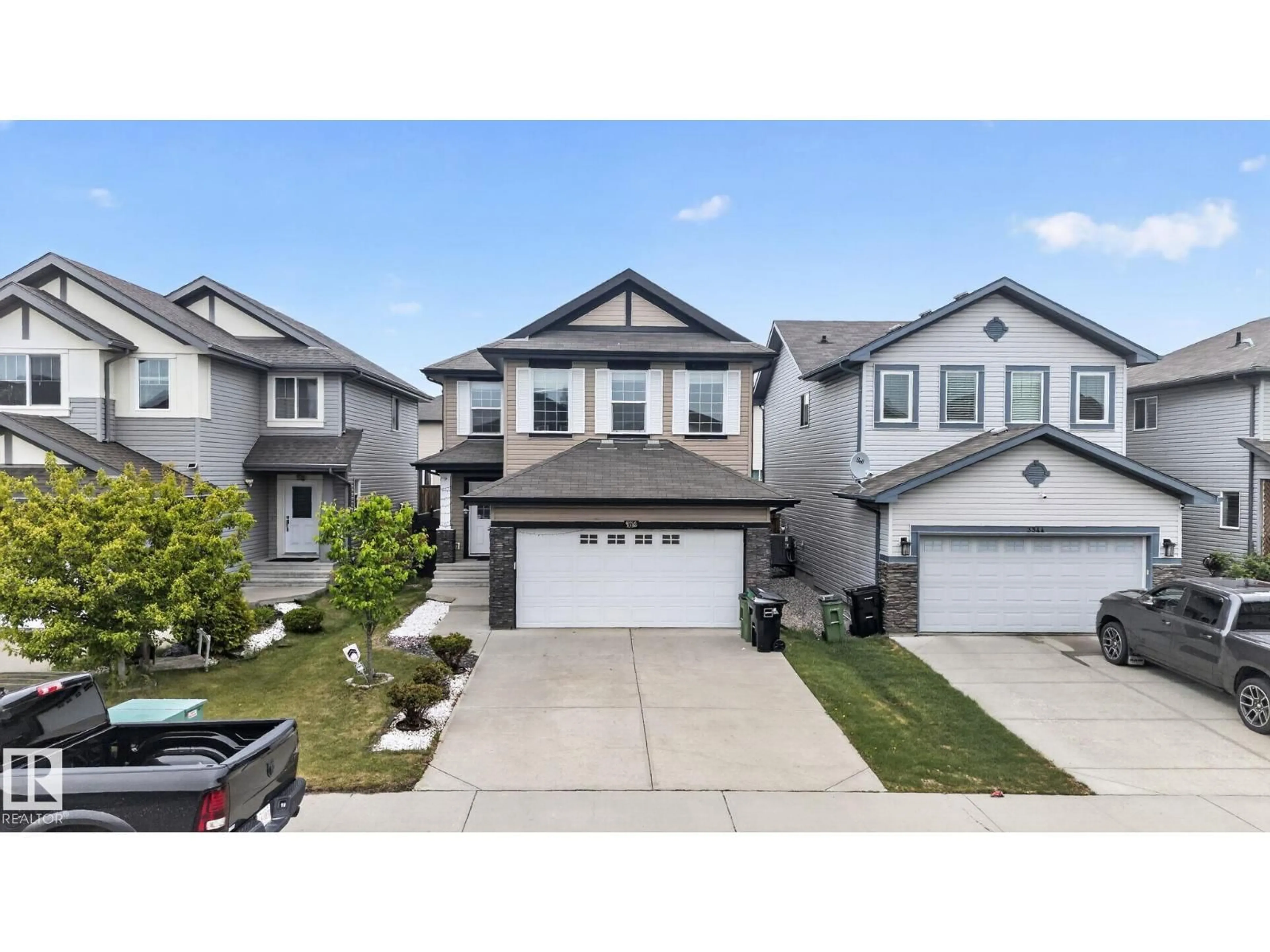 A pic from outside/outdoor area/front of a property/back of a property/a pic from drone, street for NW - 3350 18B ST, Edmonton Alberta T6T0R4