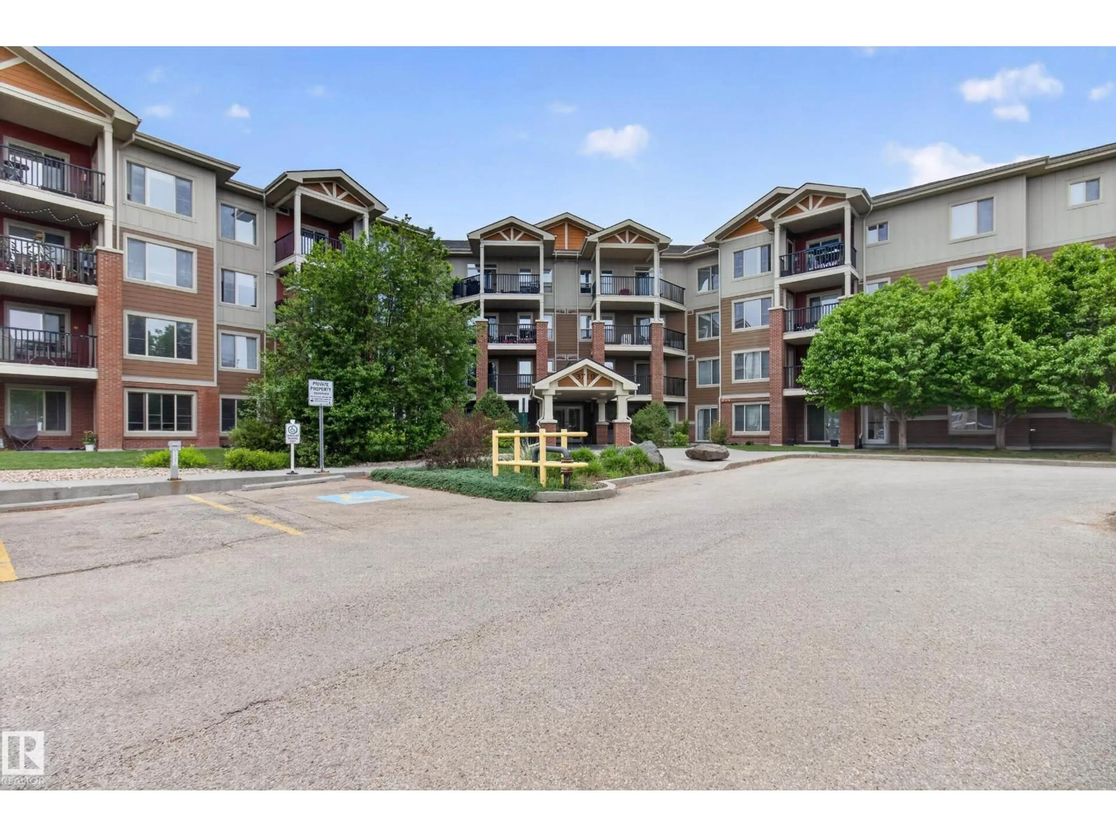 A pic from outside/outdoor area/front of a property/back of a property/a pic from drone, unknown for #211 - 3719 WHITELAW LN, Edmonton Alberta T6W2C3