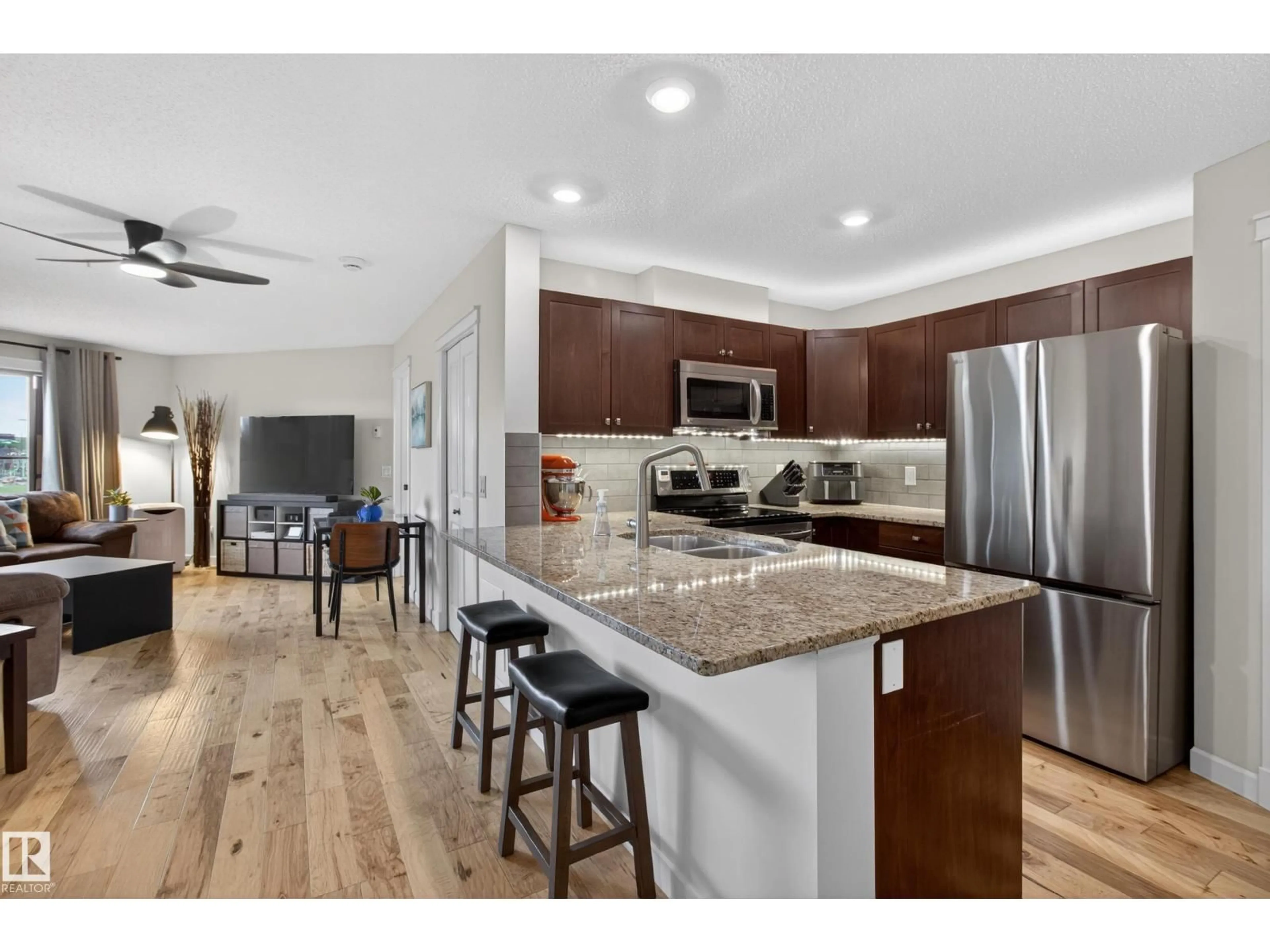Open concept kitchen, unknown for #211 - 3719 WHITELAW LN, Edmonton Alberta T6W2C3