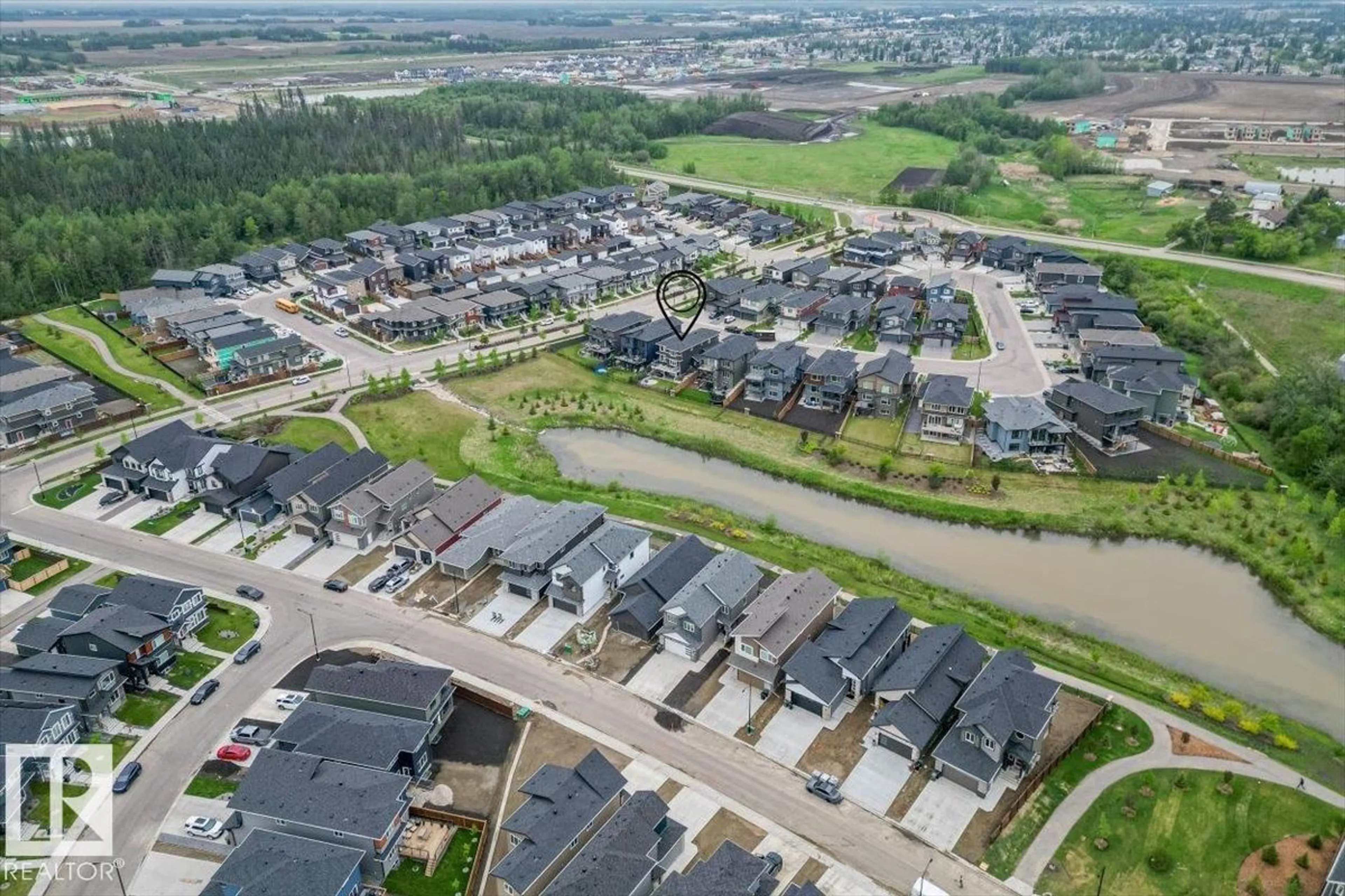 A pic from outside/outdoor area/front of a property/back of a property/a pic from drone, street for 45 ELWYCK GA, Spruce Grove Alberta T7X0Z2