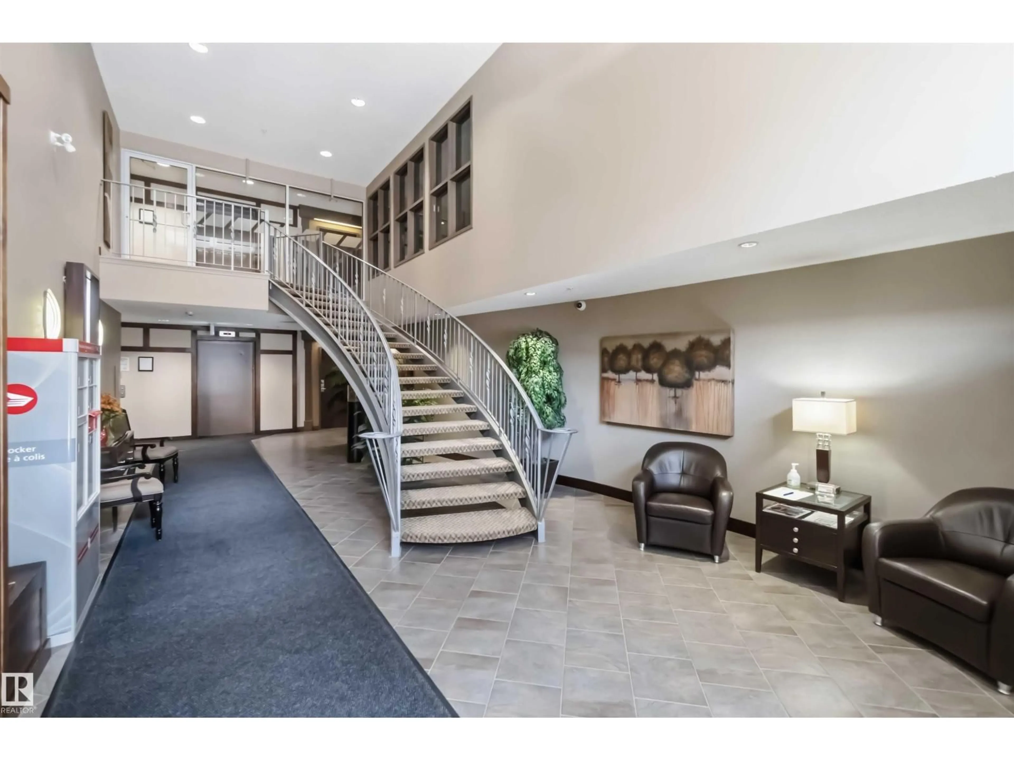 Indoor foyer for #201 - 141 FESTIVAL WY, Sherwood Park Alberta T8A3V8
