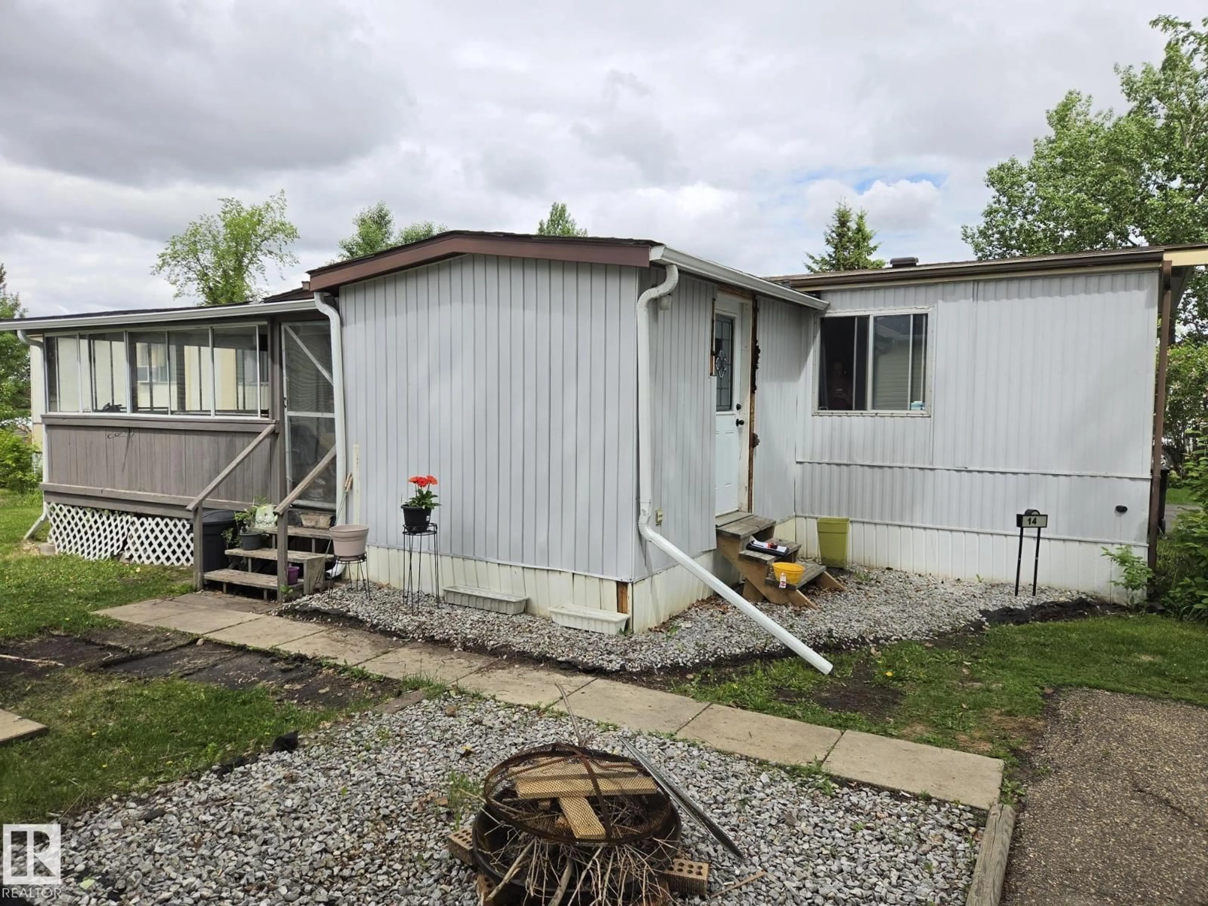 Unknown for 14 WILLOWDALE DR, Edmonton Alberta T6P1G4