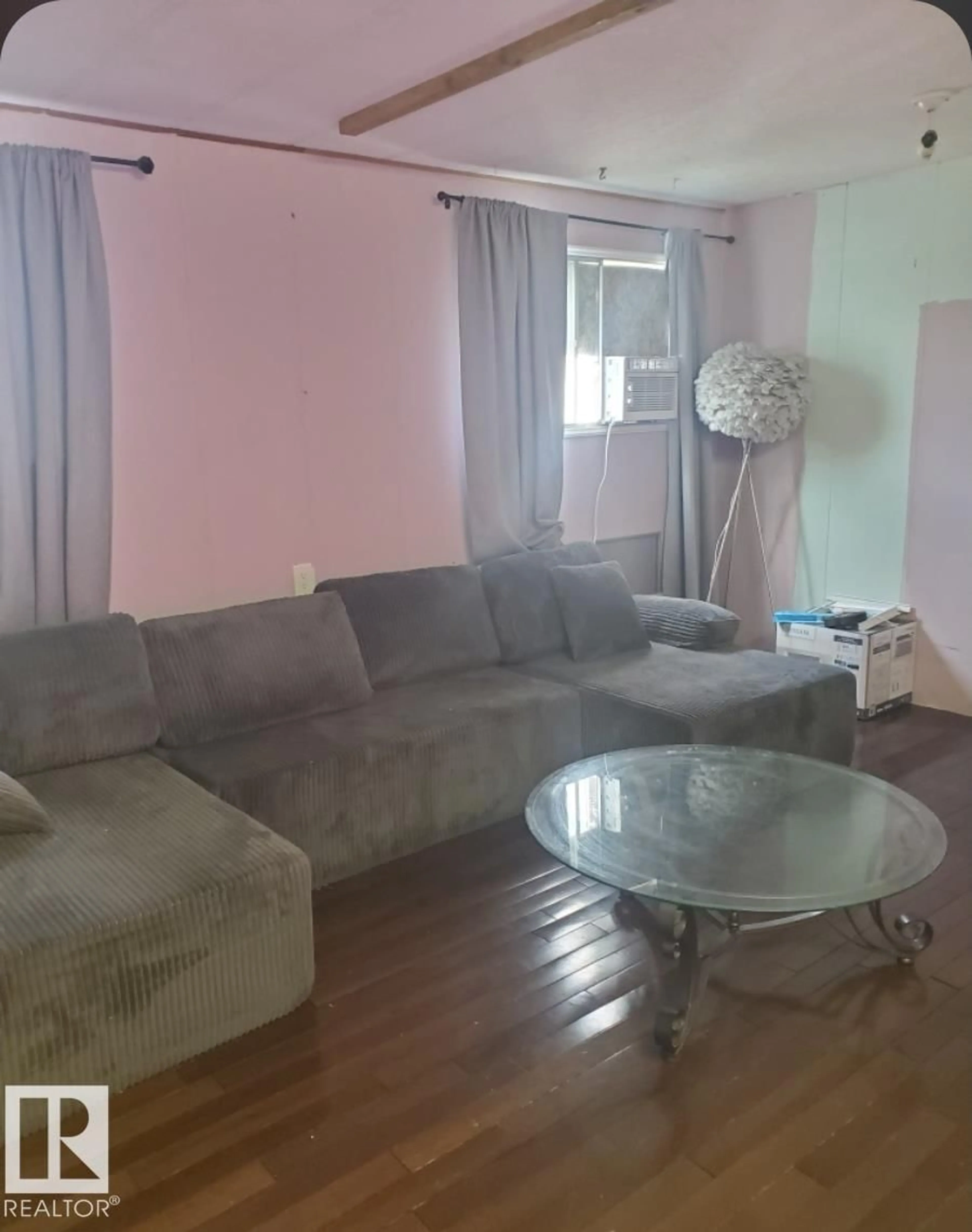 Living room with furniture, unknown for 14 WILLOWDALE DR, Edmonton Alberta T6P1G4
