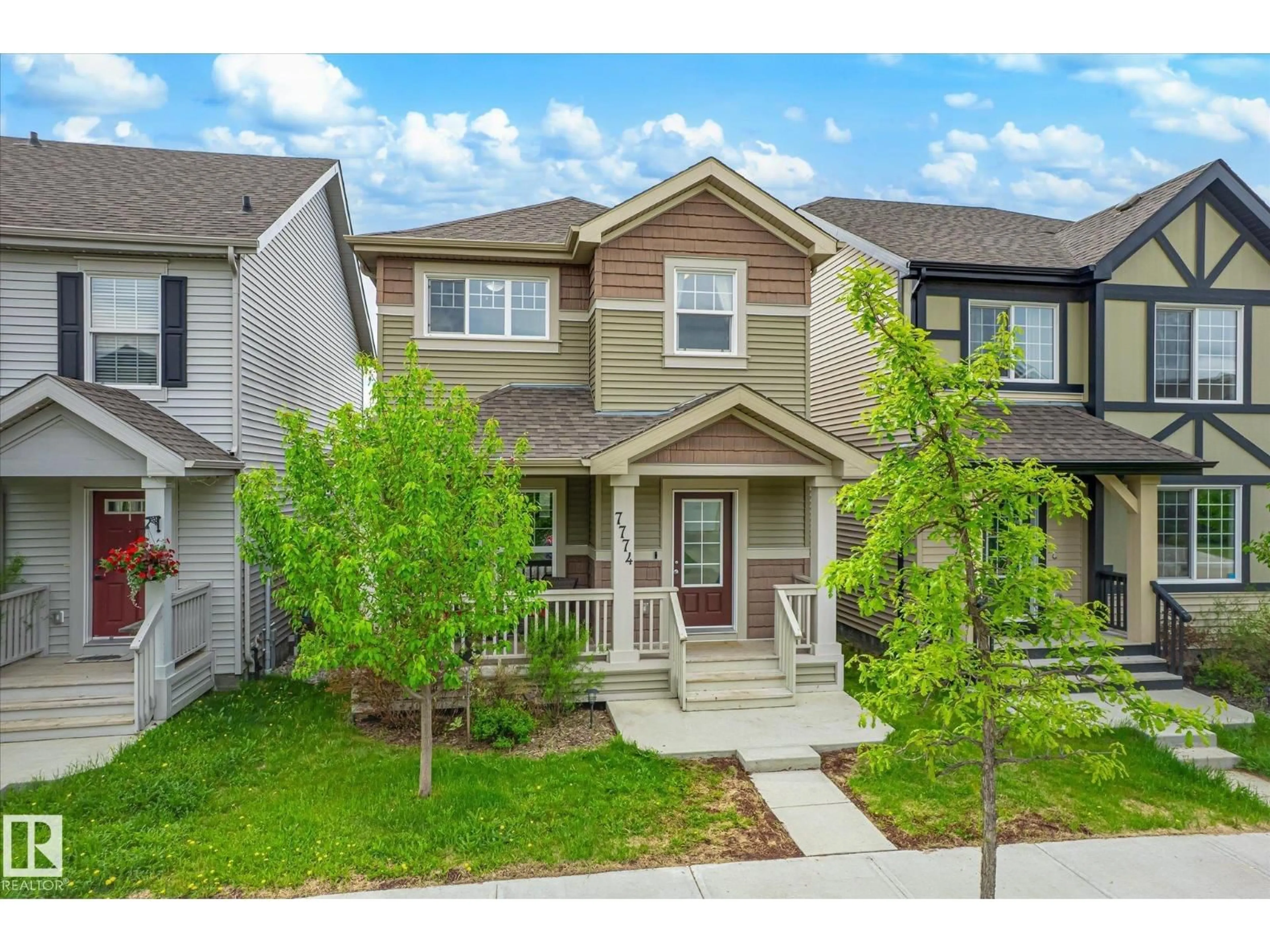 Home with vinyl exterior material, street for 7774 EIFERT CR, Edmonton Alberta T6M0W1