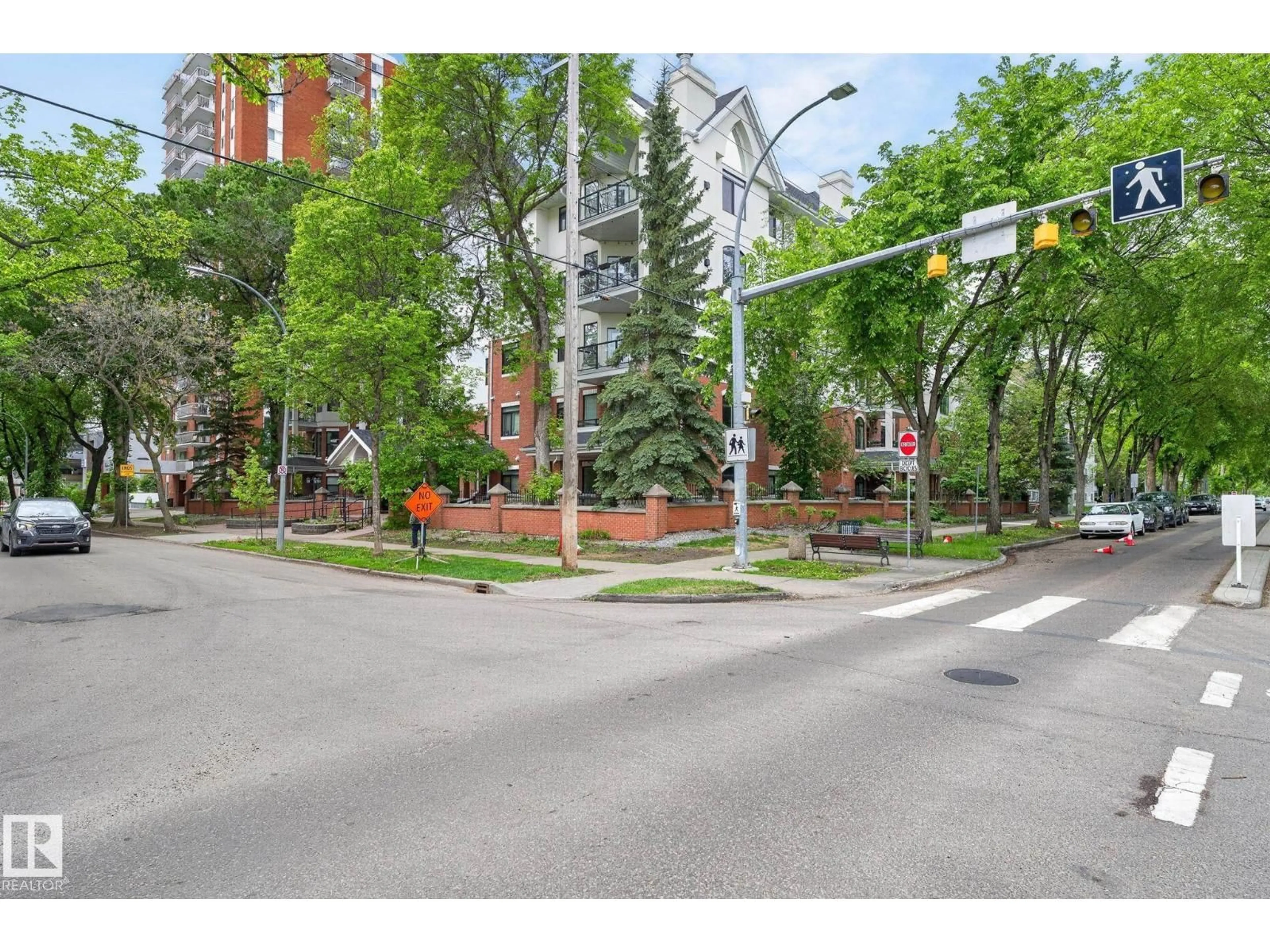 Unknown for 10178 - 205 117 ST, Edmonton Alberta T5K2X9