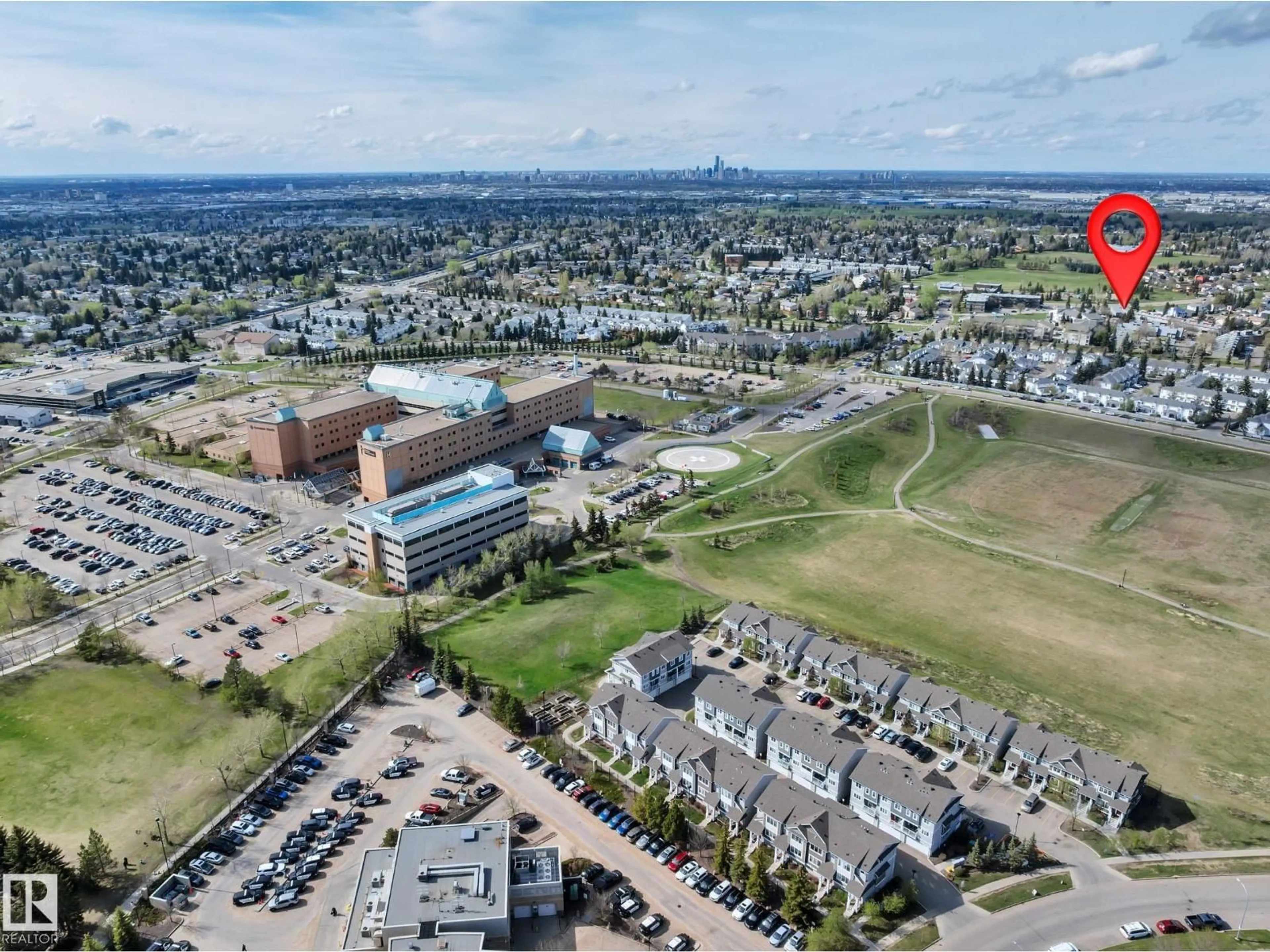 A pic from outside/outdoor area/front of a property/back of a property/a pic from drone, unknown for 5353 HILL VIEW CR, Edmonton Alberta T6L1V9