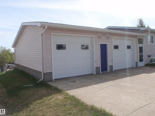 3 HILLSIDE AV, Swan Hills 2