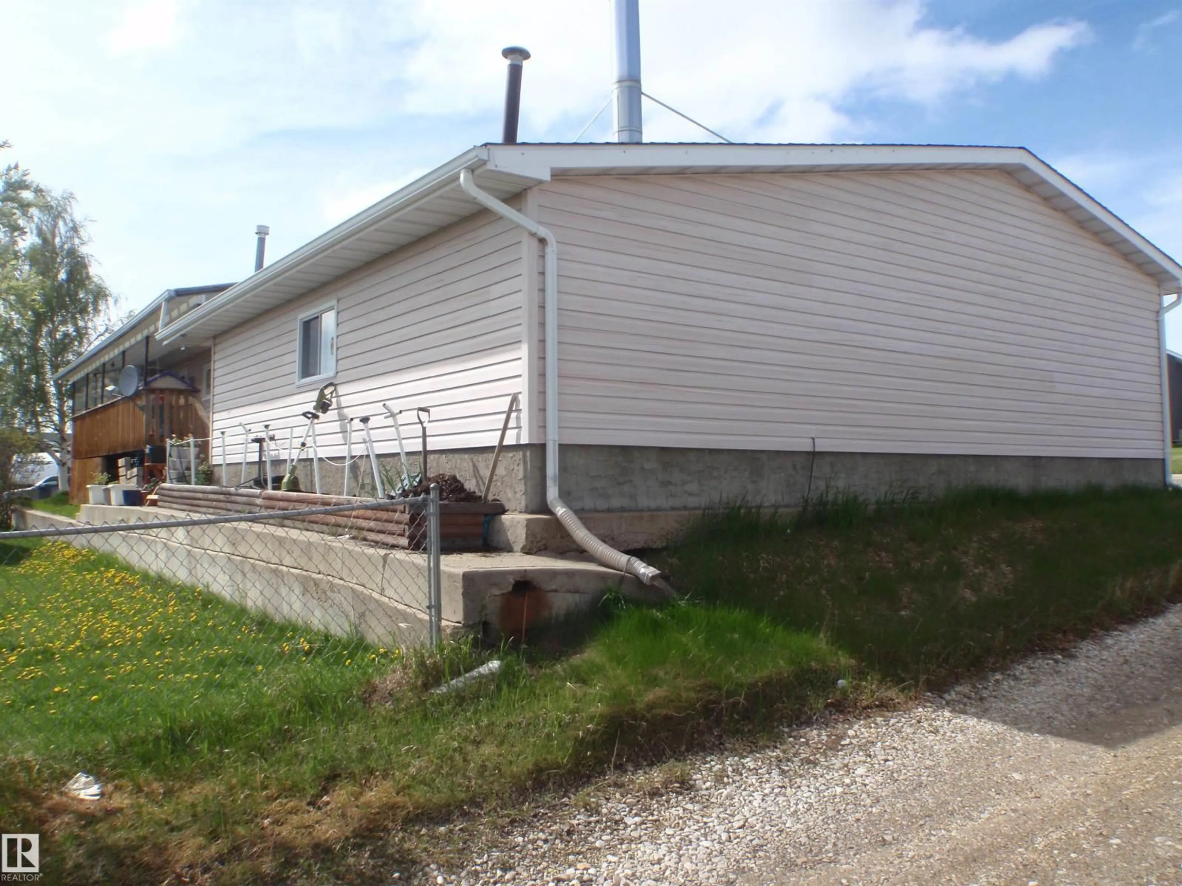 Shed for 3 HILLSIDE AV, Swan Hills Alberta T0G2C0