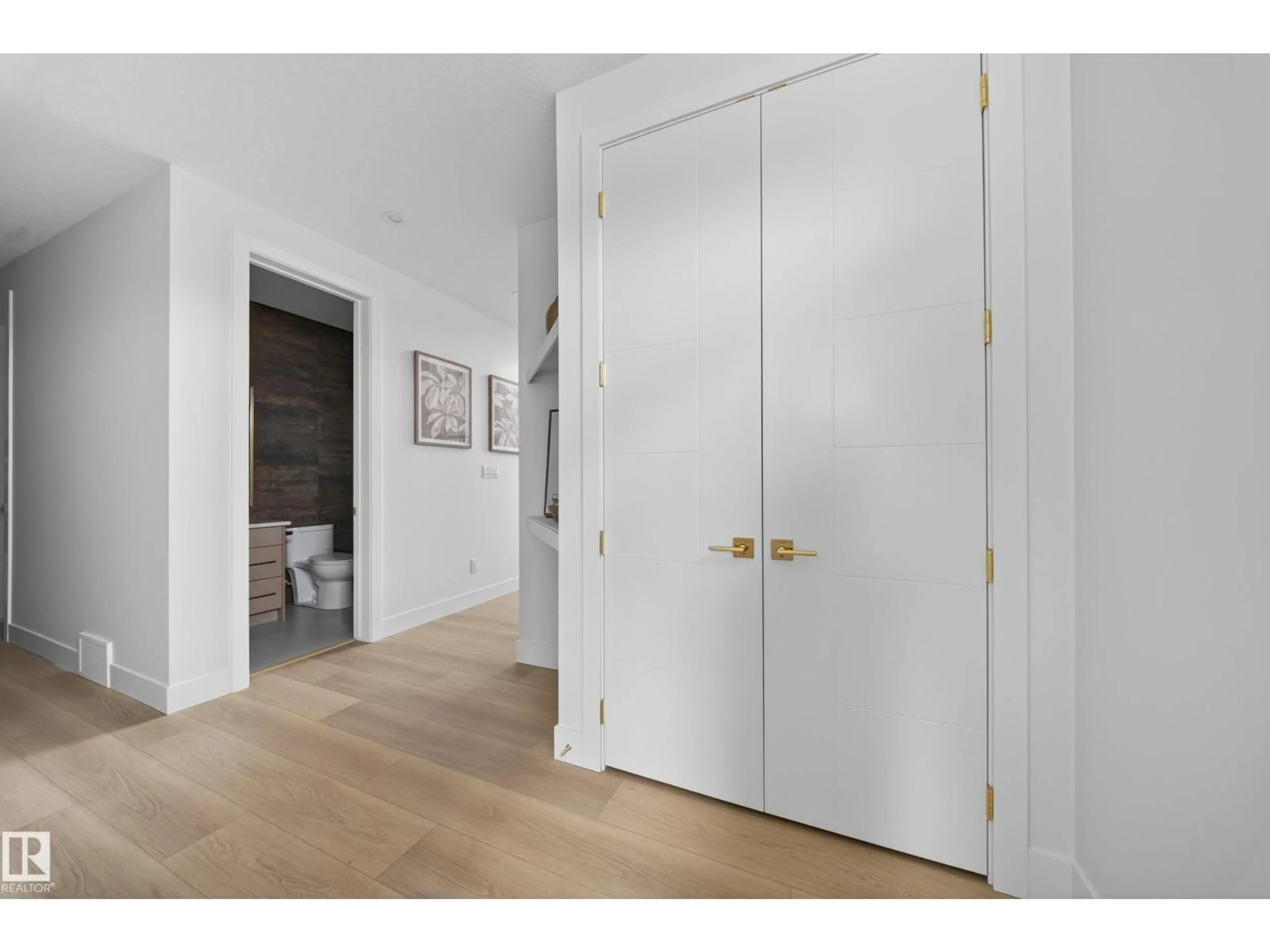 Indoor entryway for 531 ASHGROVE CIRCLE, Leduc Alberta T9E0K8