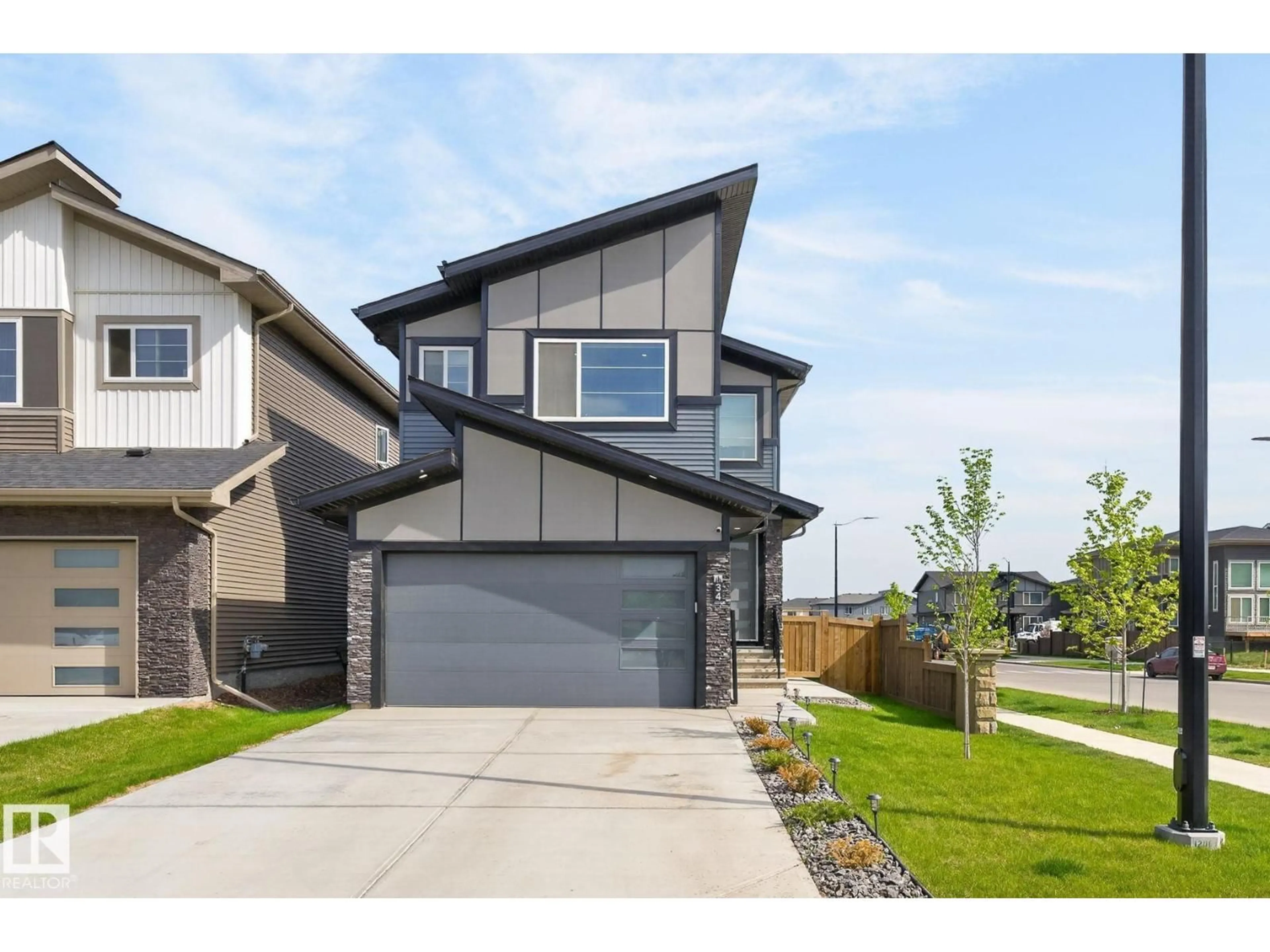 Home with vinyl exterior material, street for 34 KIWYCK LI, Spruce Grove Alberta T7X3G7