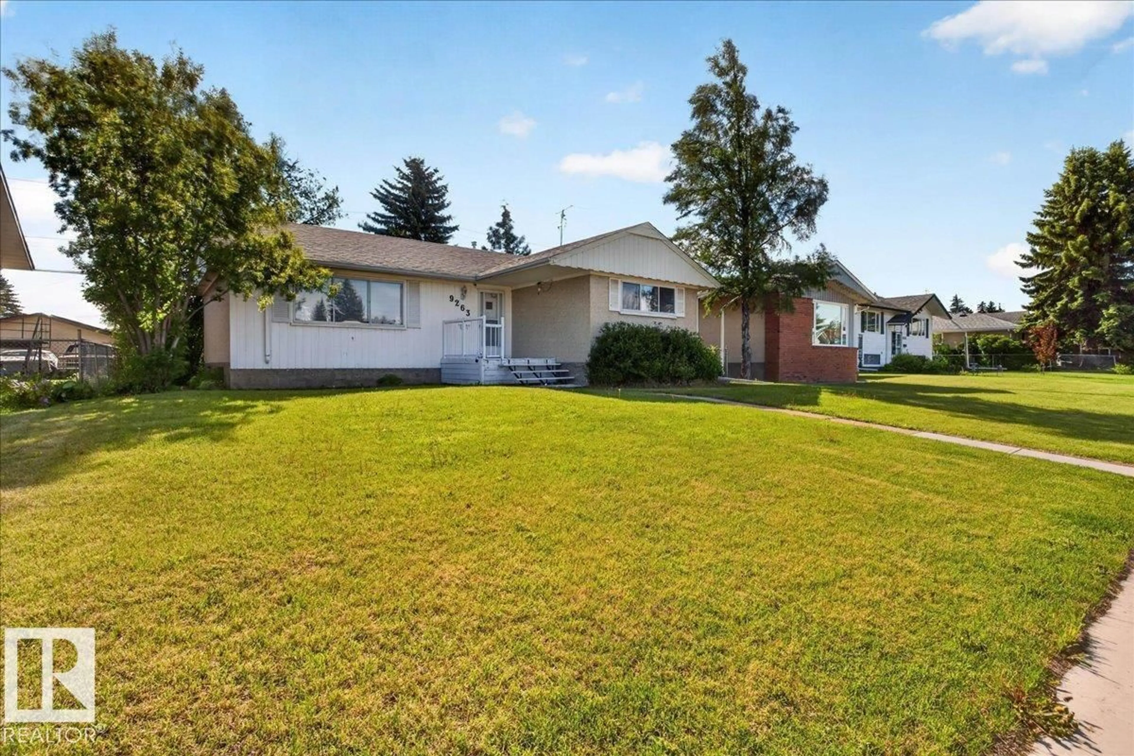 Unknown for 9263 74 ST, Edmonton Alberta T6B2B5