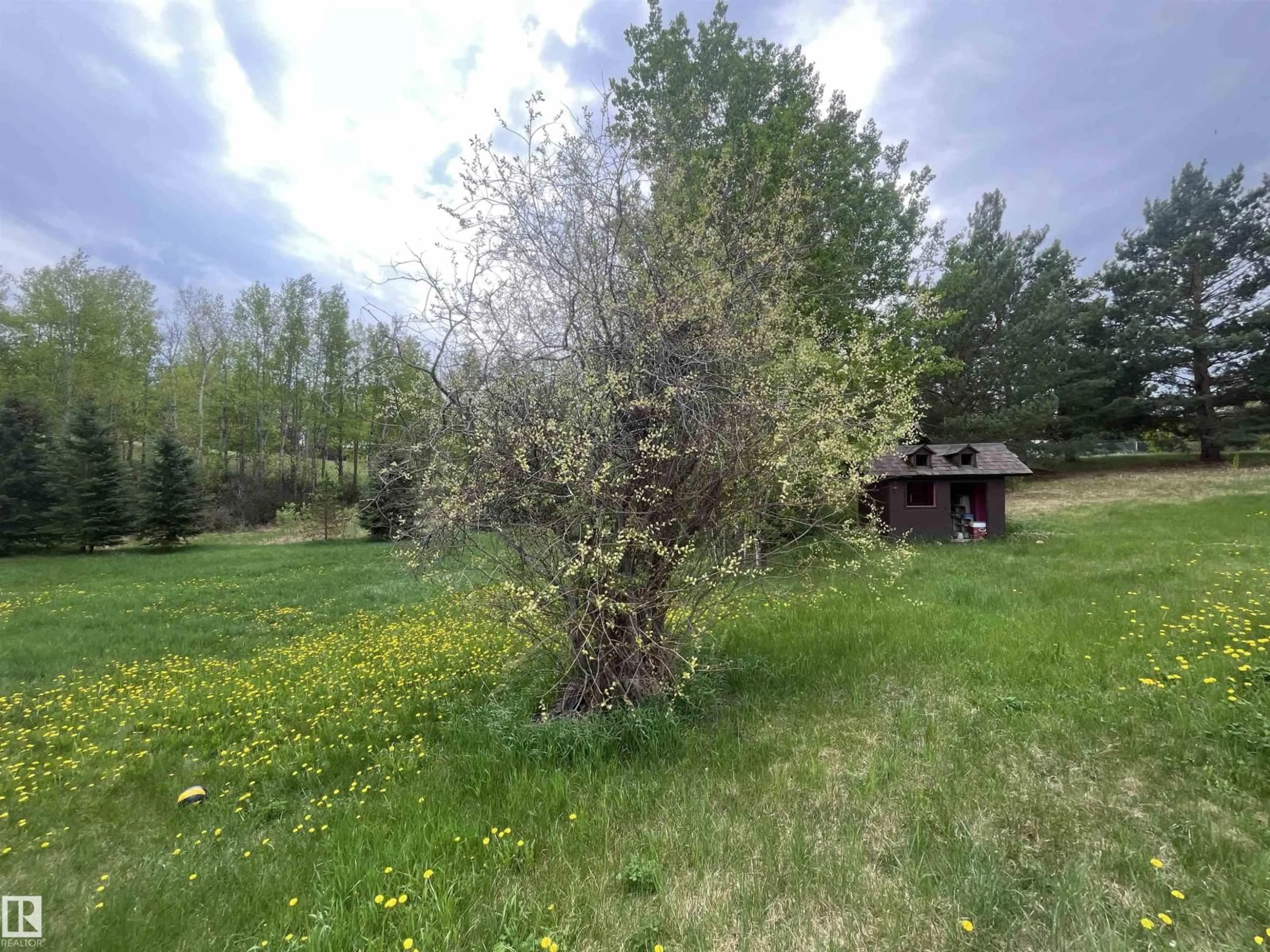 Blurry image for 52330 - 27 RGE ROAD 15, Rural Parkland County Alberta T7Z2E9
