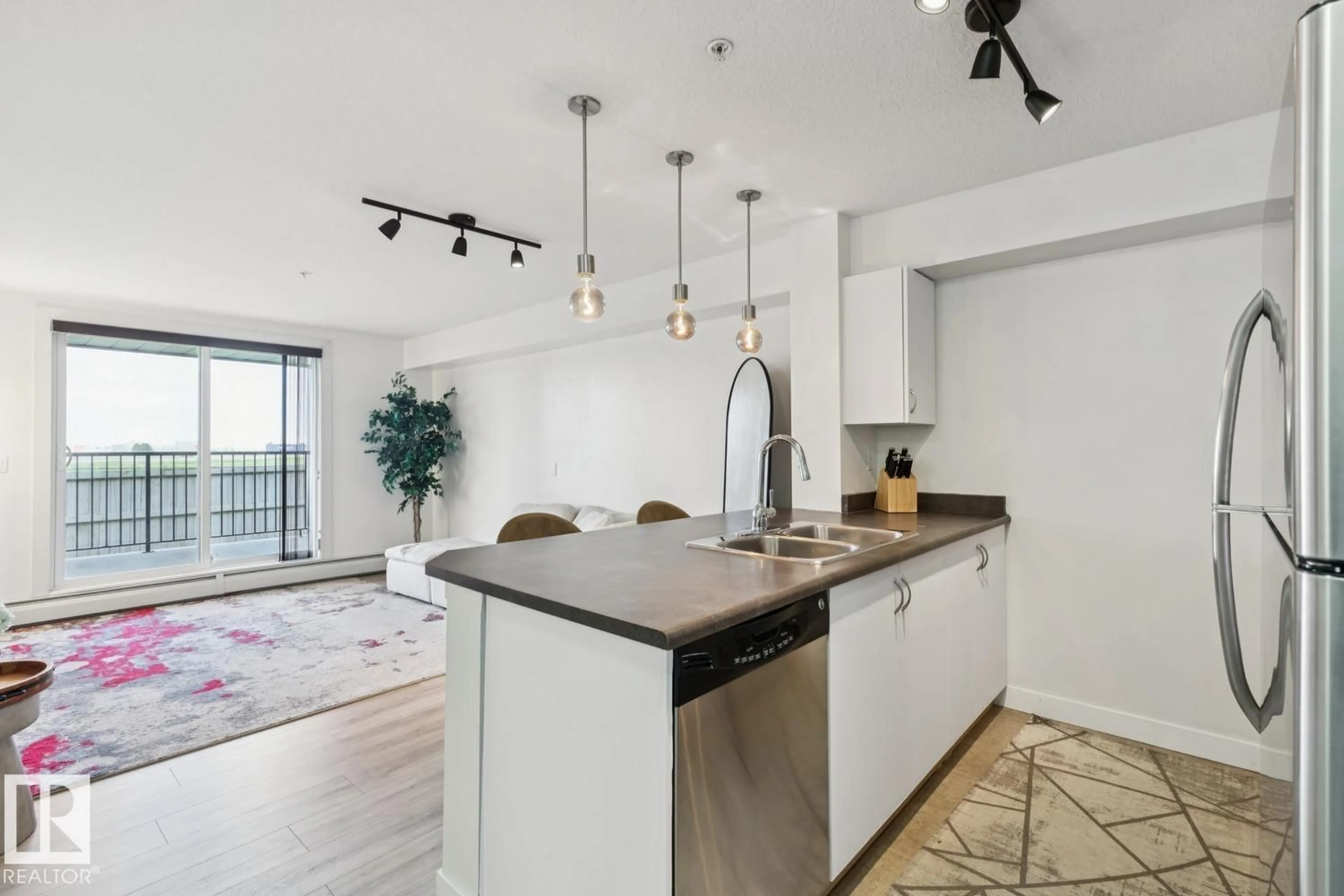 Open concept kitchen, unknown for 126 920 156 ST, Edmonton Alberta T6R0N6