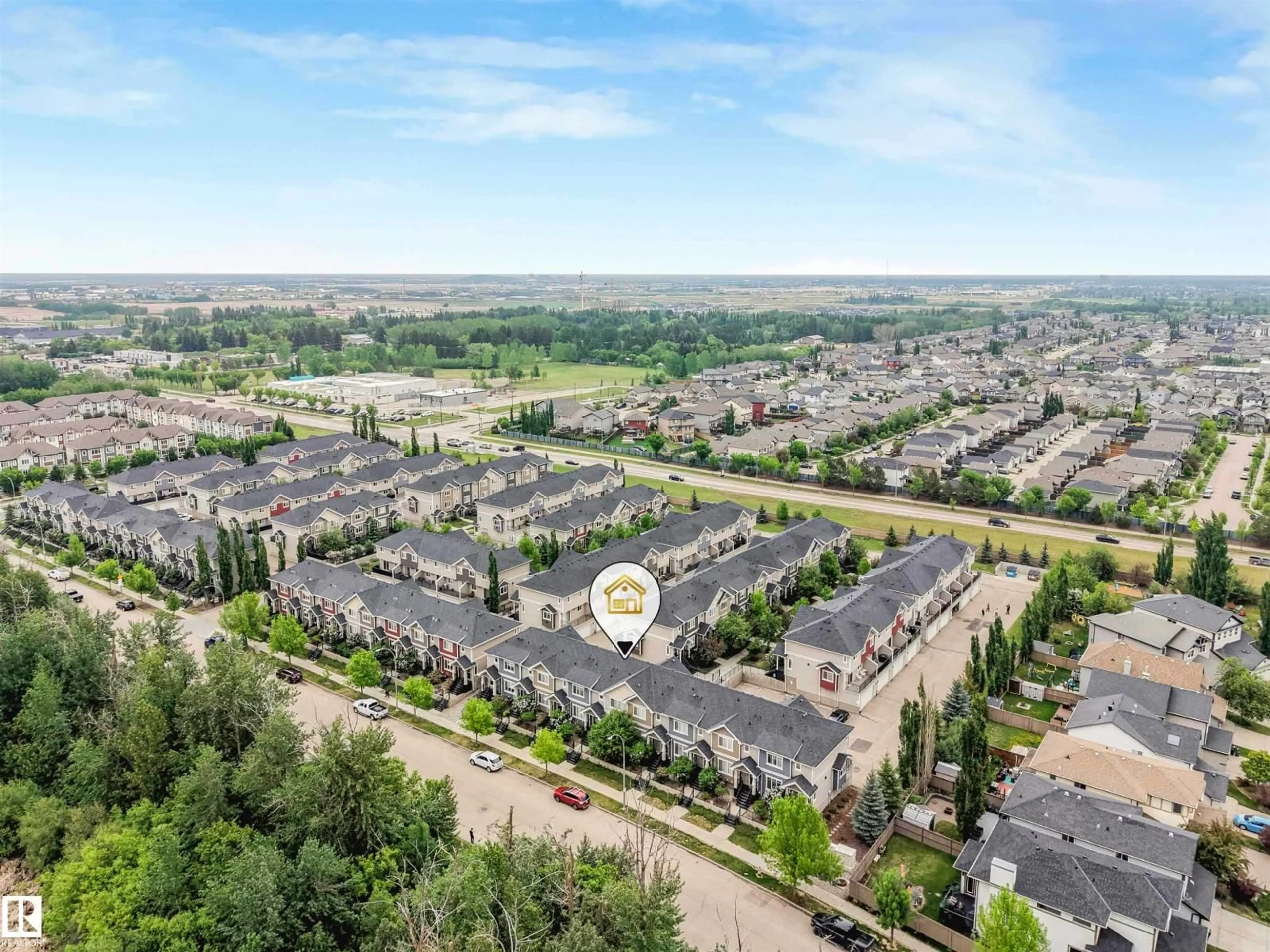 A pic from outside/outdoor area/front of a property/back of a property/a pic from drone, unknown for #12 - 9535 217 ST, Edmonton Alberta T5T4P5