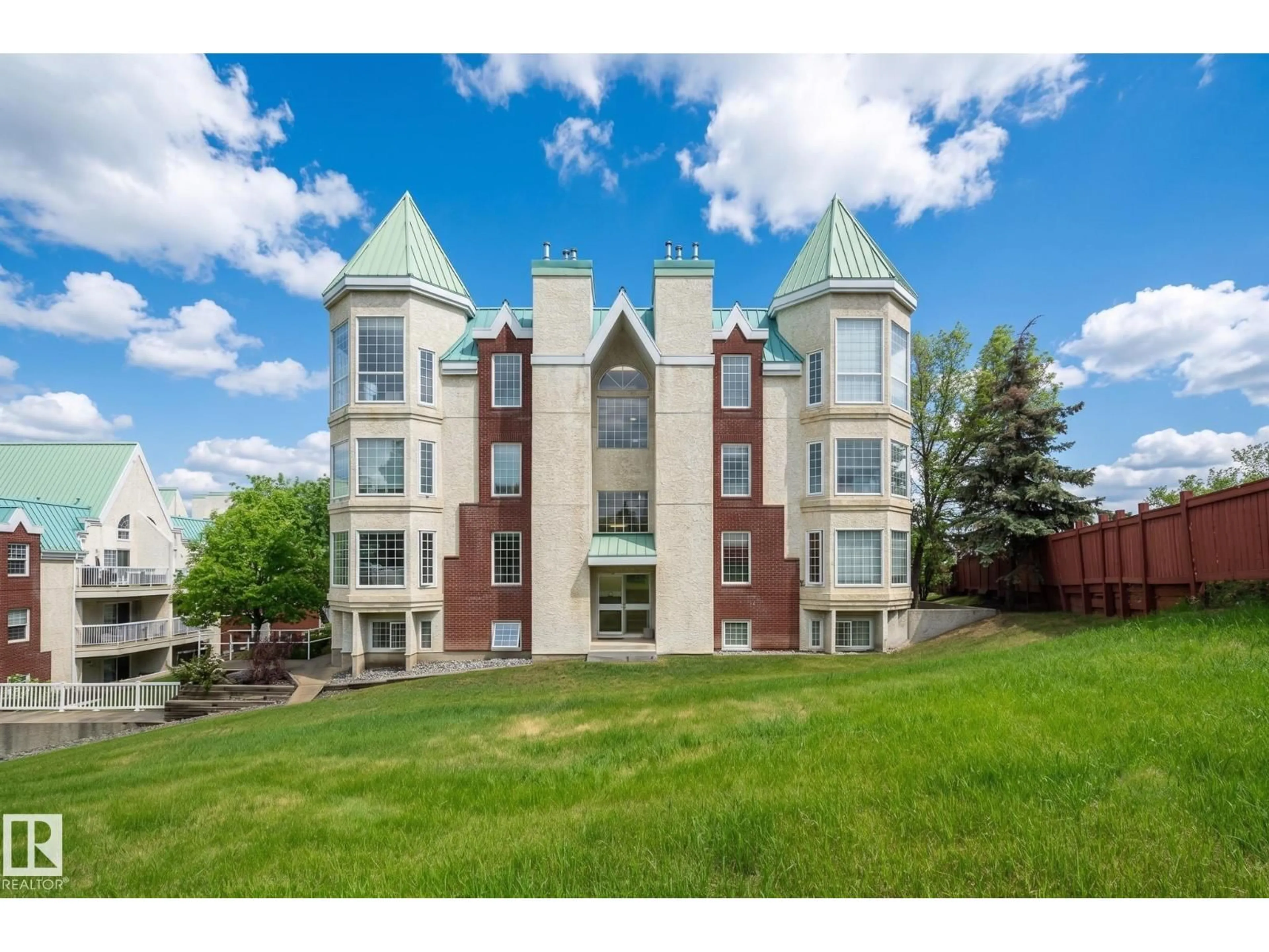 A pic from outside/outdoor area/front of a property/back of a property/a pic from drone, building for 3 - 414 PERRON ST, St. Albert Alberta T8N5Z5