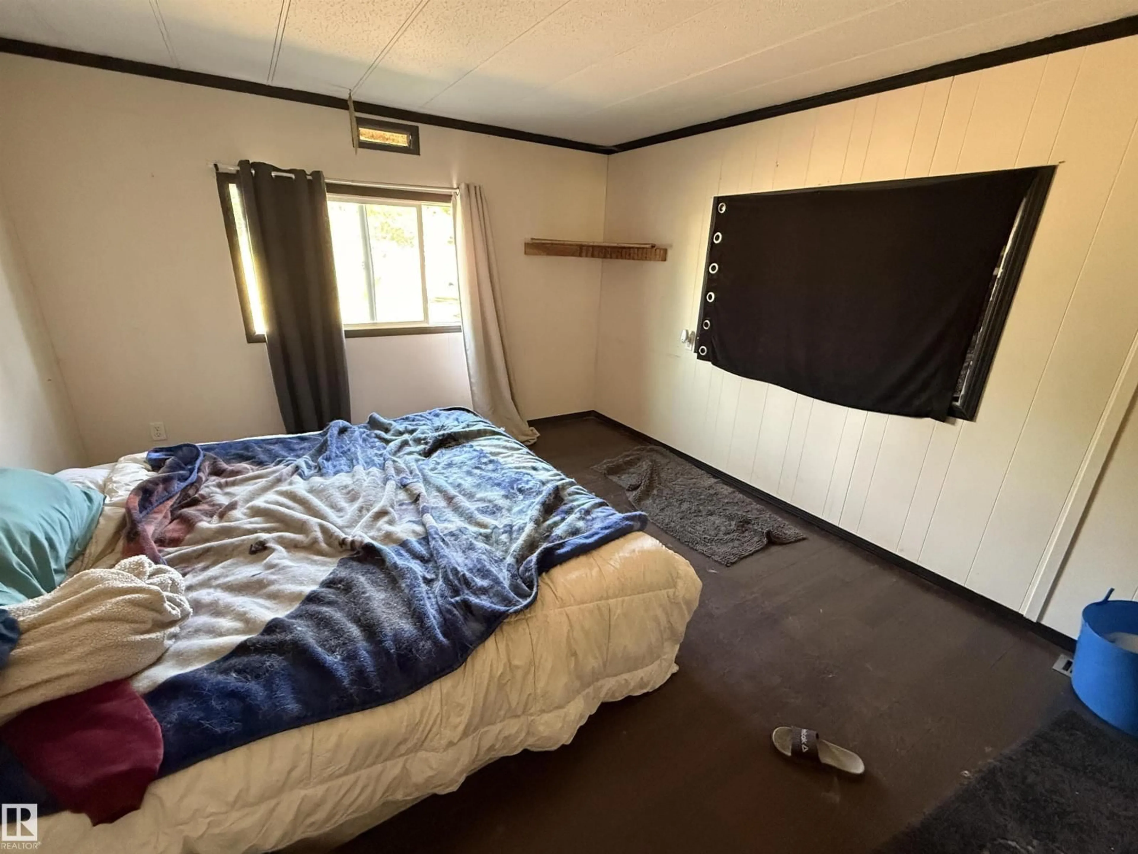A pic of a room for 5320 51 ST, Breton Alberta T0C0P0
