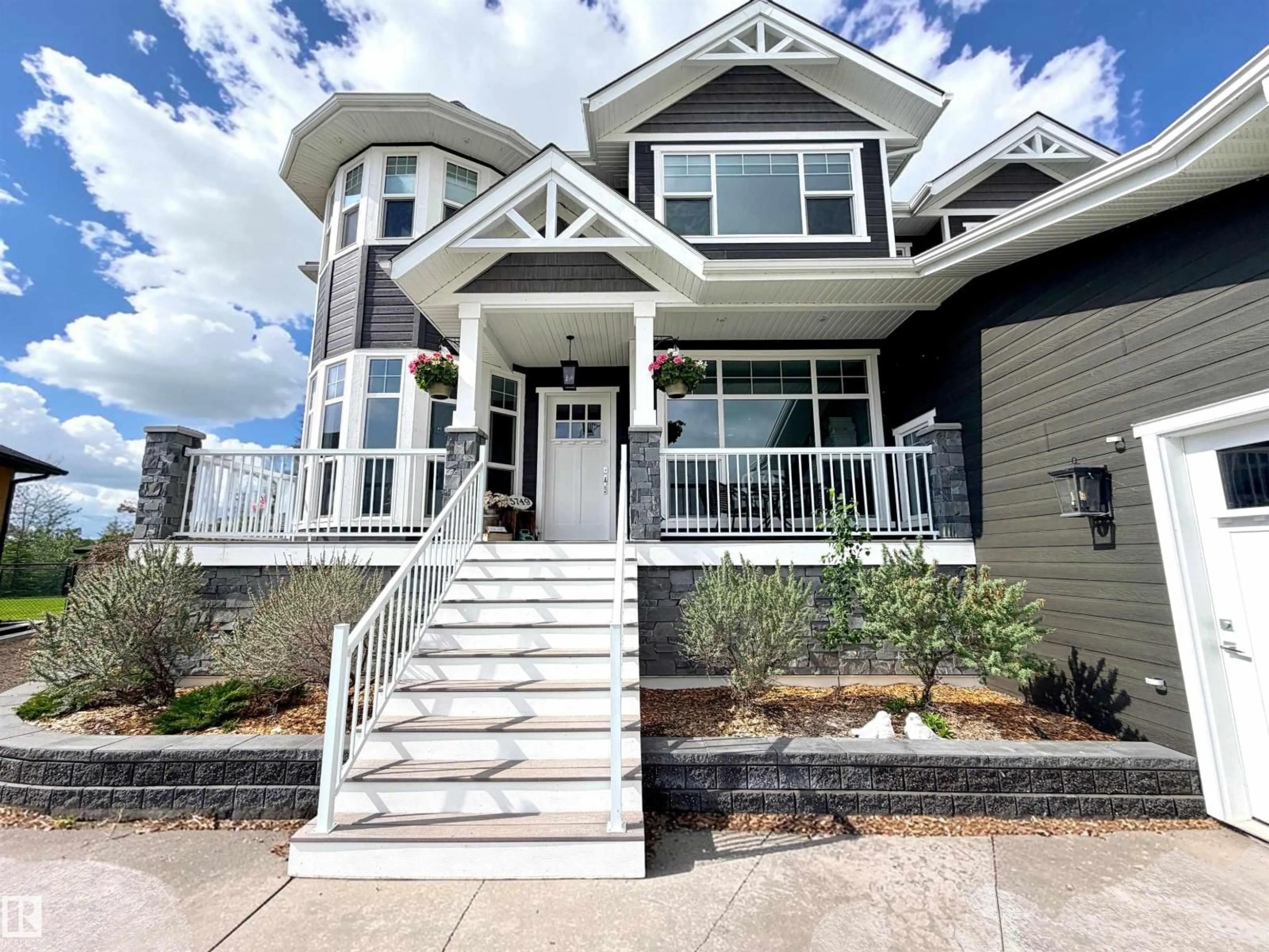 Home with vinyl exterior material, street for 5749 43 AV, St. Paul Town Alberta T0A3A1