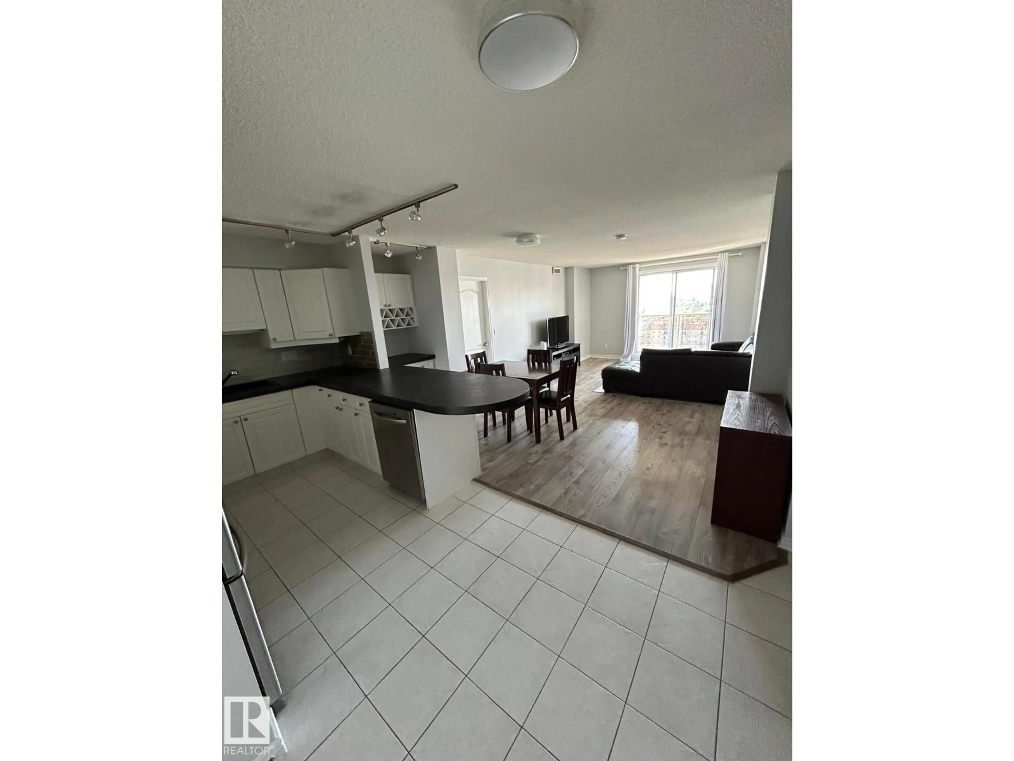 Unknown for 10909 NW - 1506 103 AV, Edmonton Alberta T5K2W7