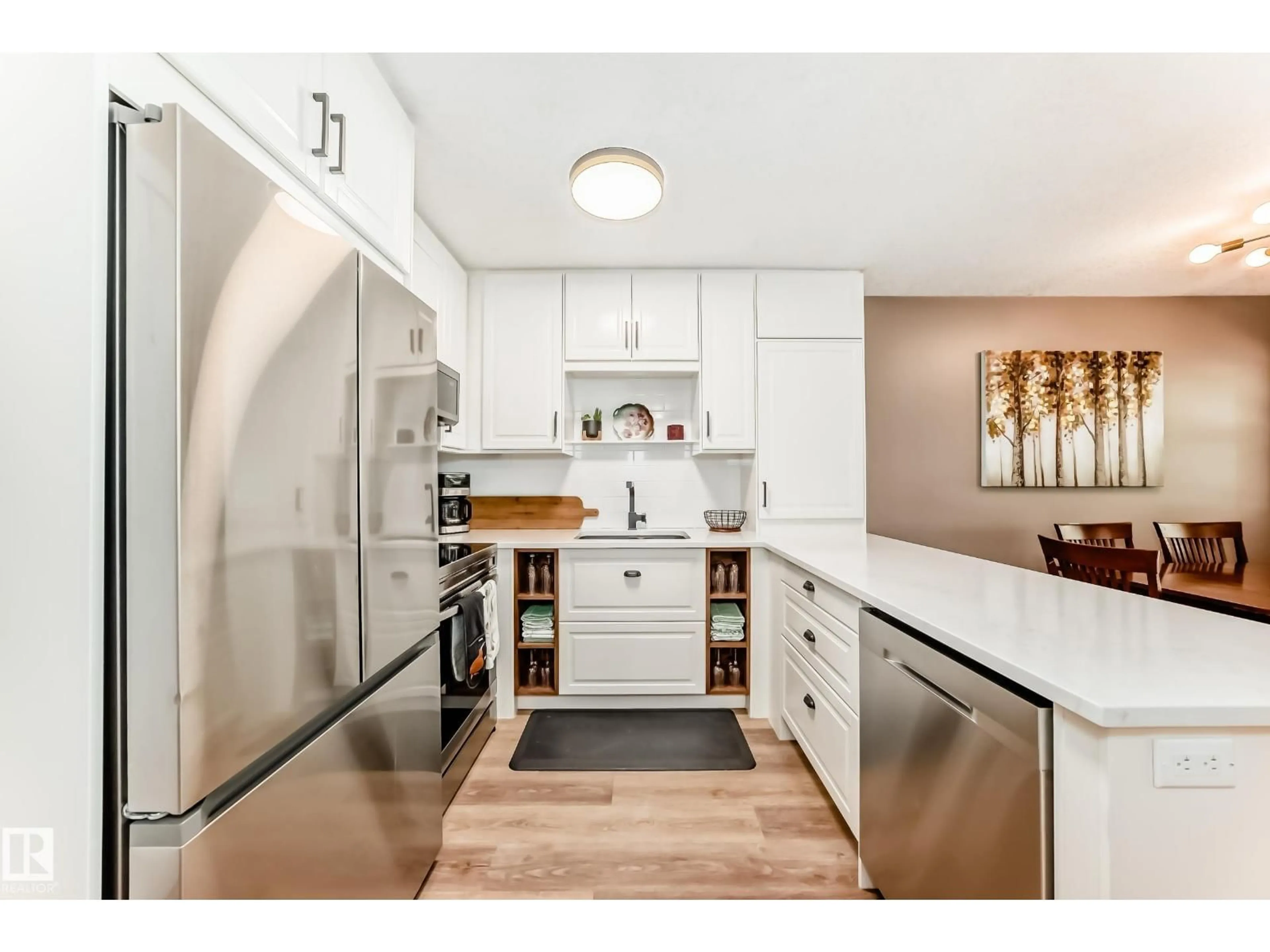 Open concept kitchen, unknown for 10822 11 AV, Edmonton Alberta T6J6J1