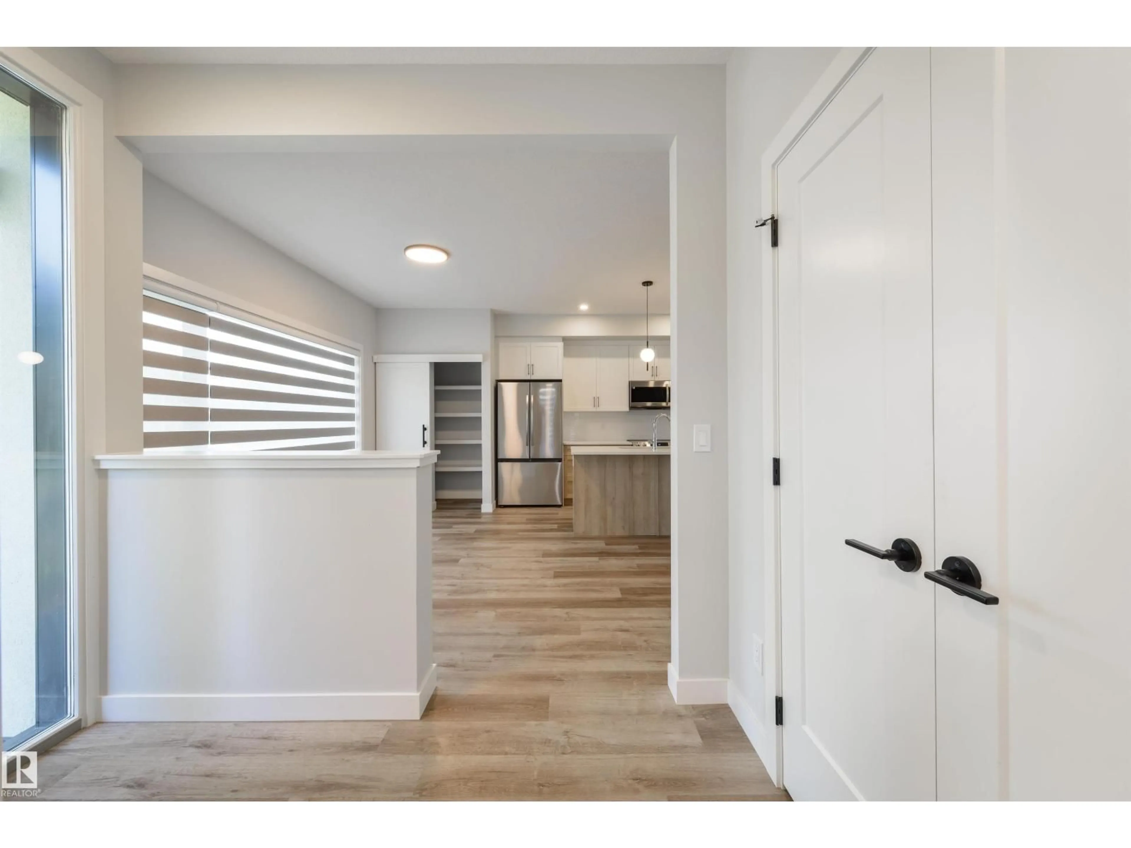 Indoor entryway for 8313 76 AV, Edmonton Alberta T6C0H9