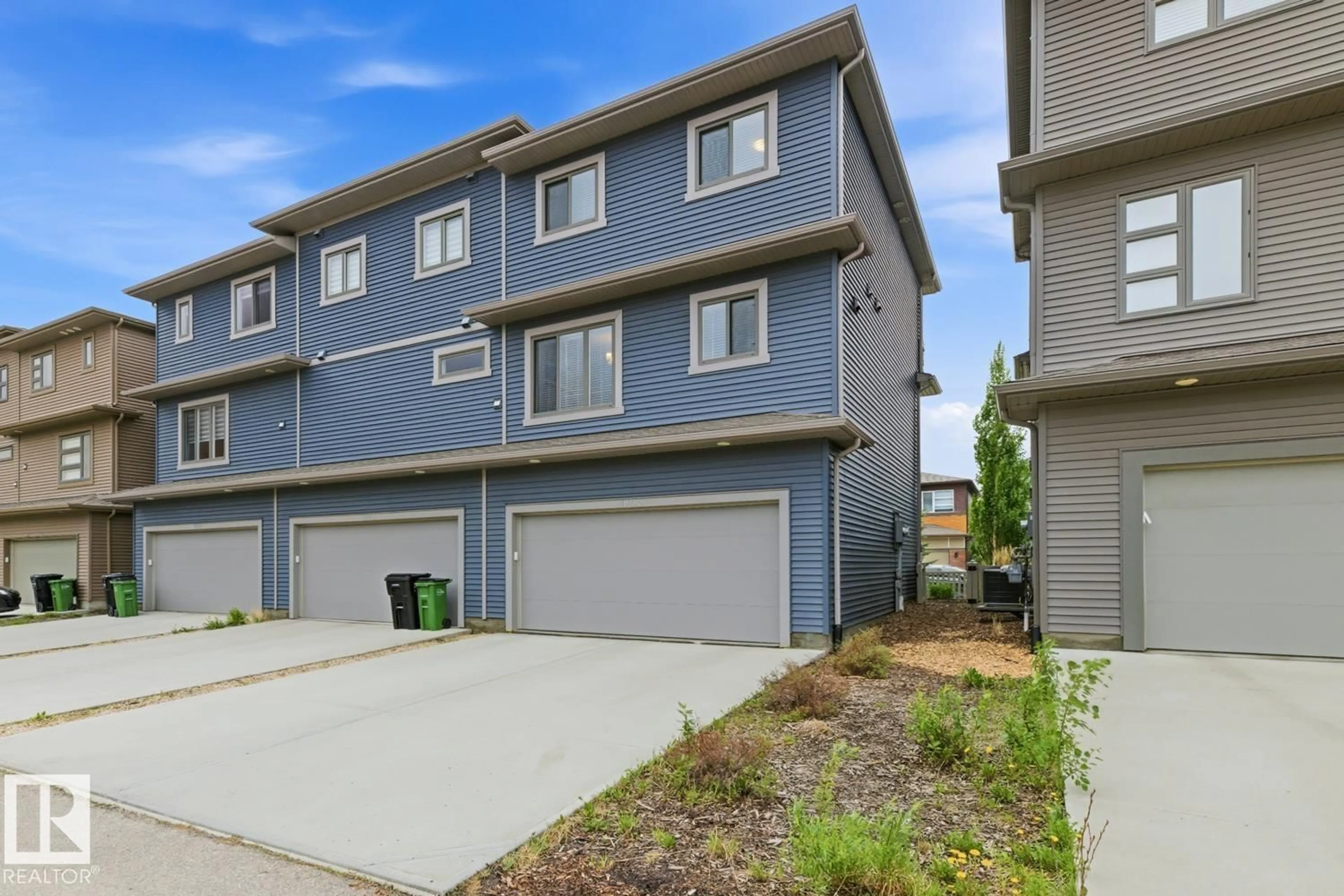 A pic from outside/outdoor area/front of a property/back of a property/a pic from drone, street for NW SW - 19730 26A AV, Edmonton Alberta T6M0W9